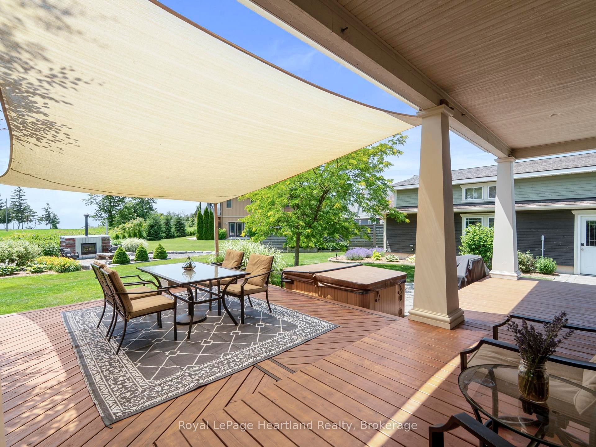 24 Thimbleweed Drive Property Photo 46