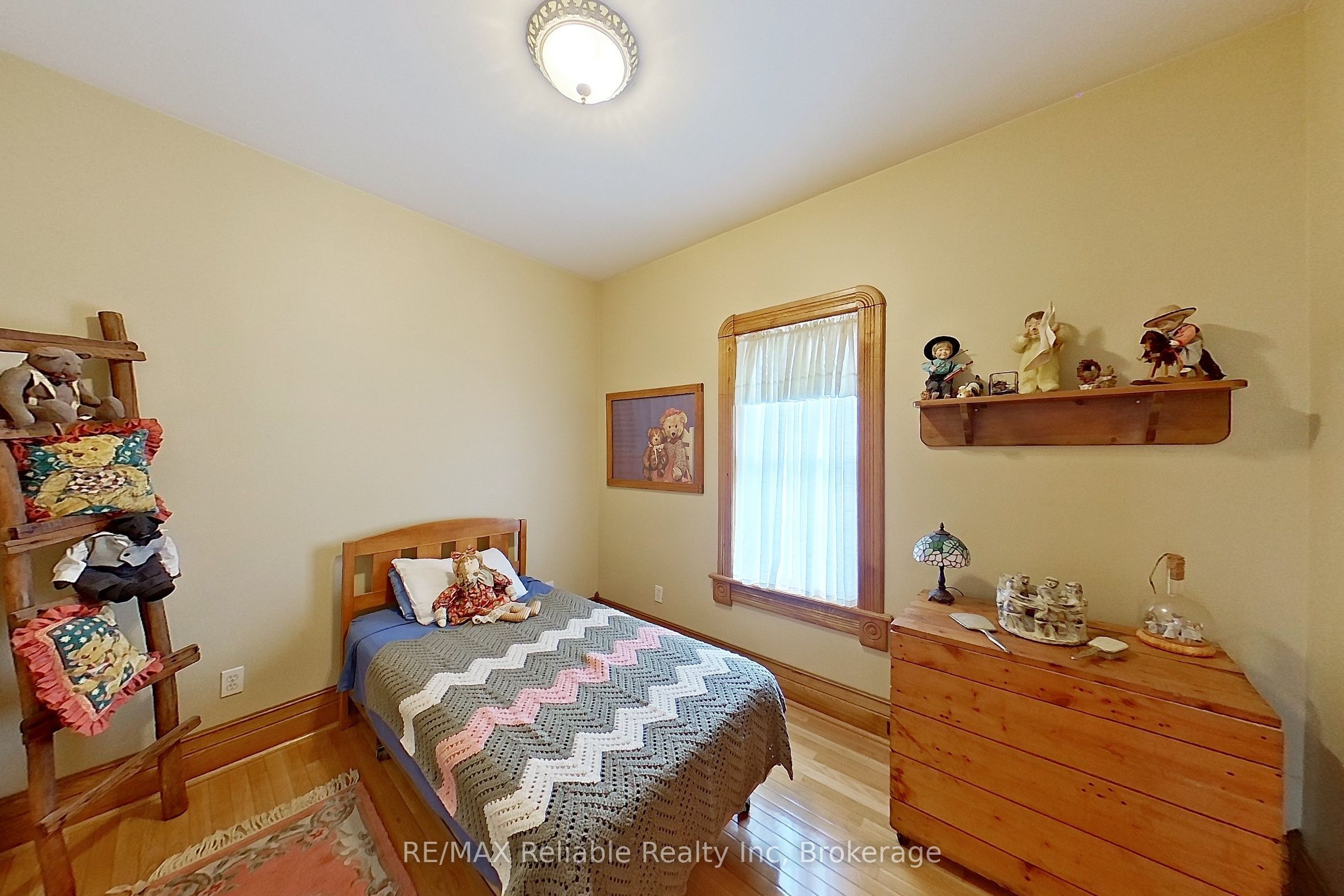 33 Princess Street E Property Photo 19