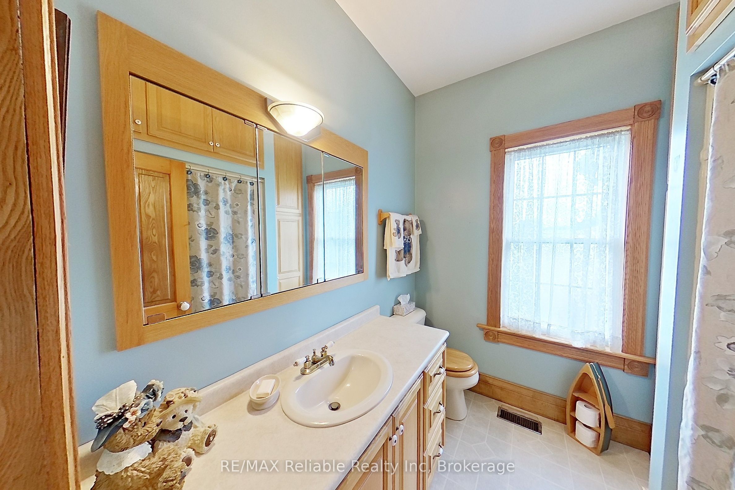 33 Princess Street E Property Photo 25