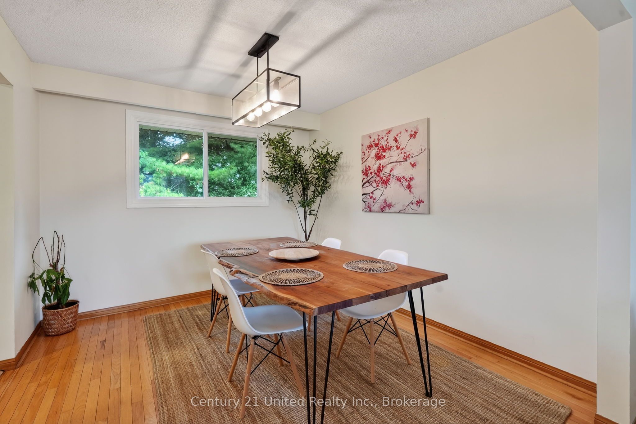 746 Northwood Drive Property Photo 10