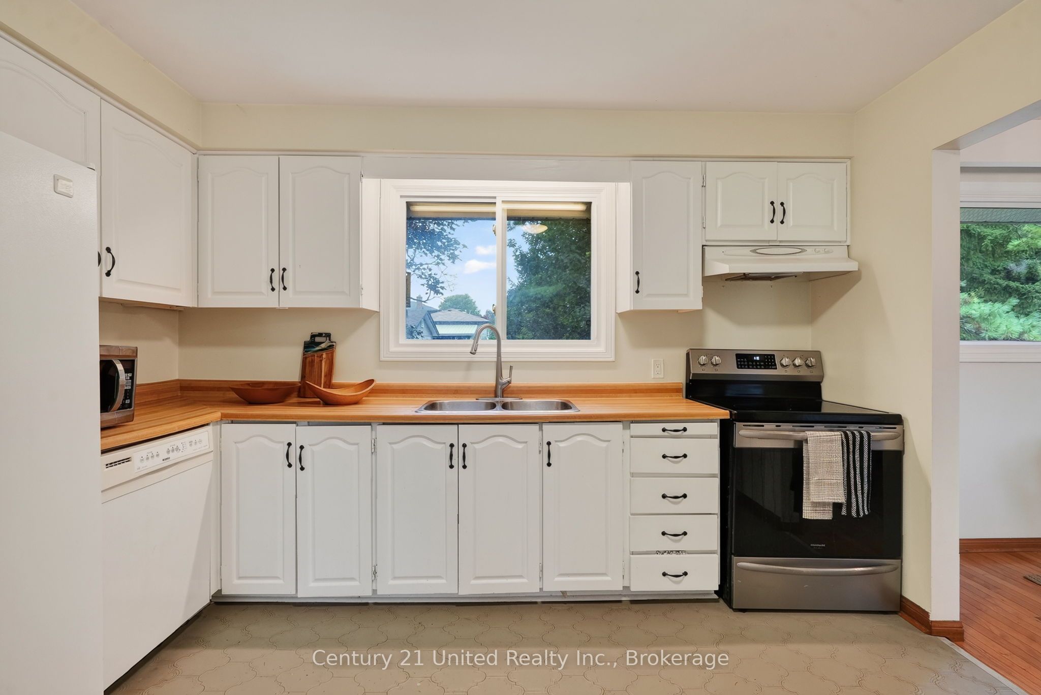 746 Northwood Drive Property Photo 12