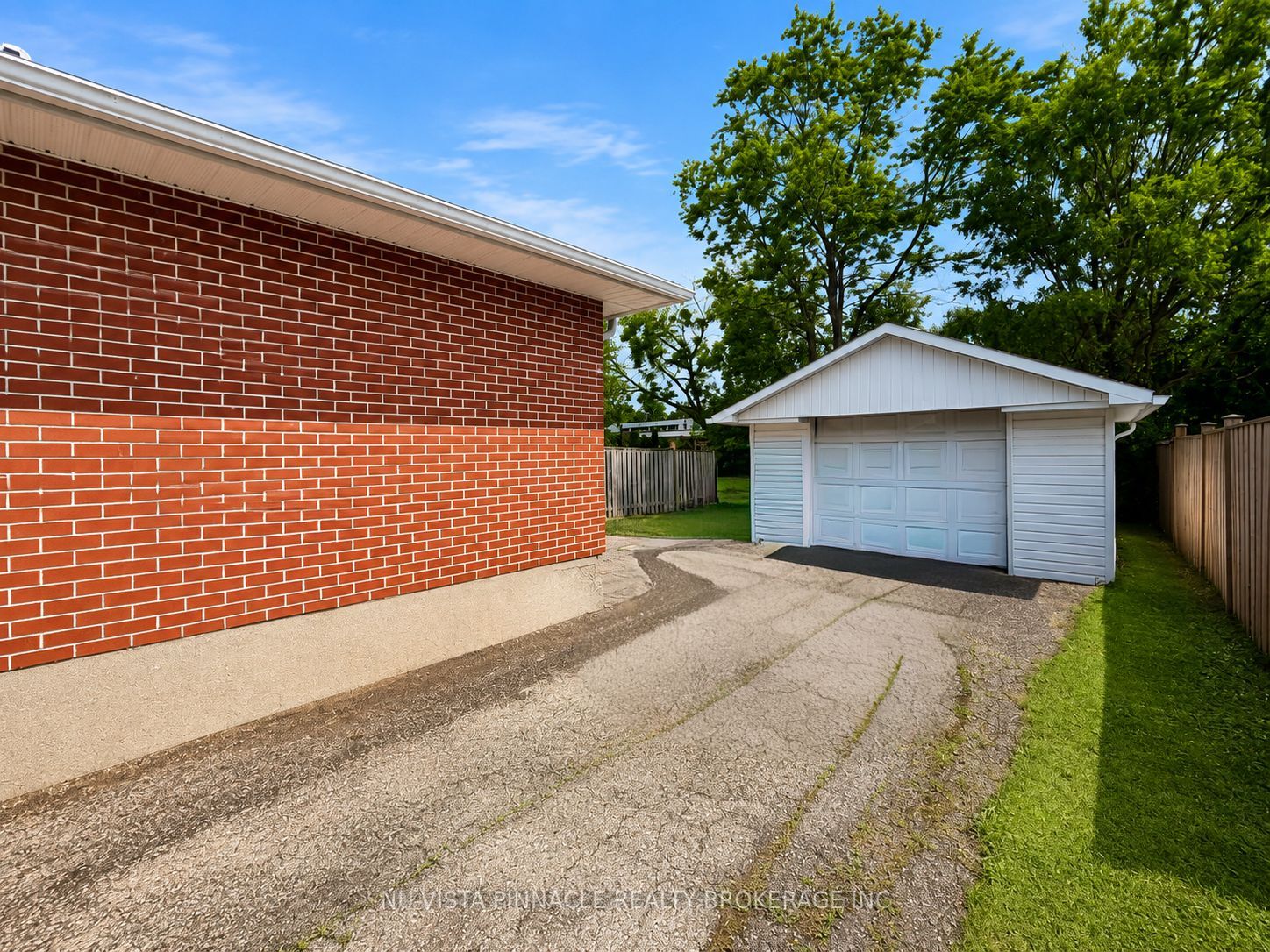 15 Gregory Place Property Photo 3