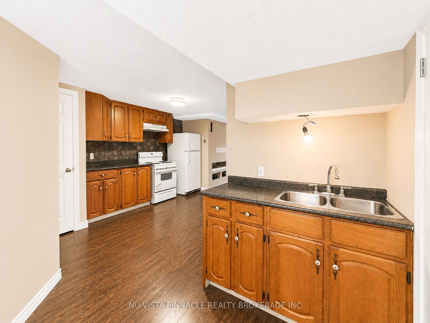15 Gregory Place Property Photo 25