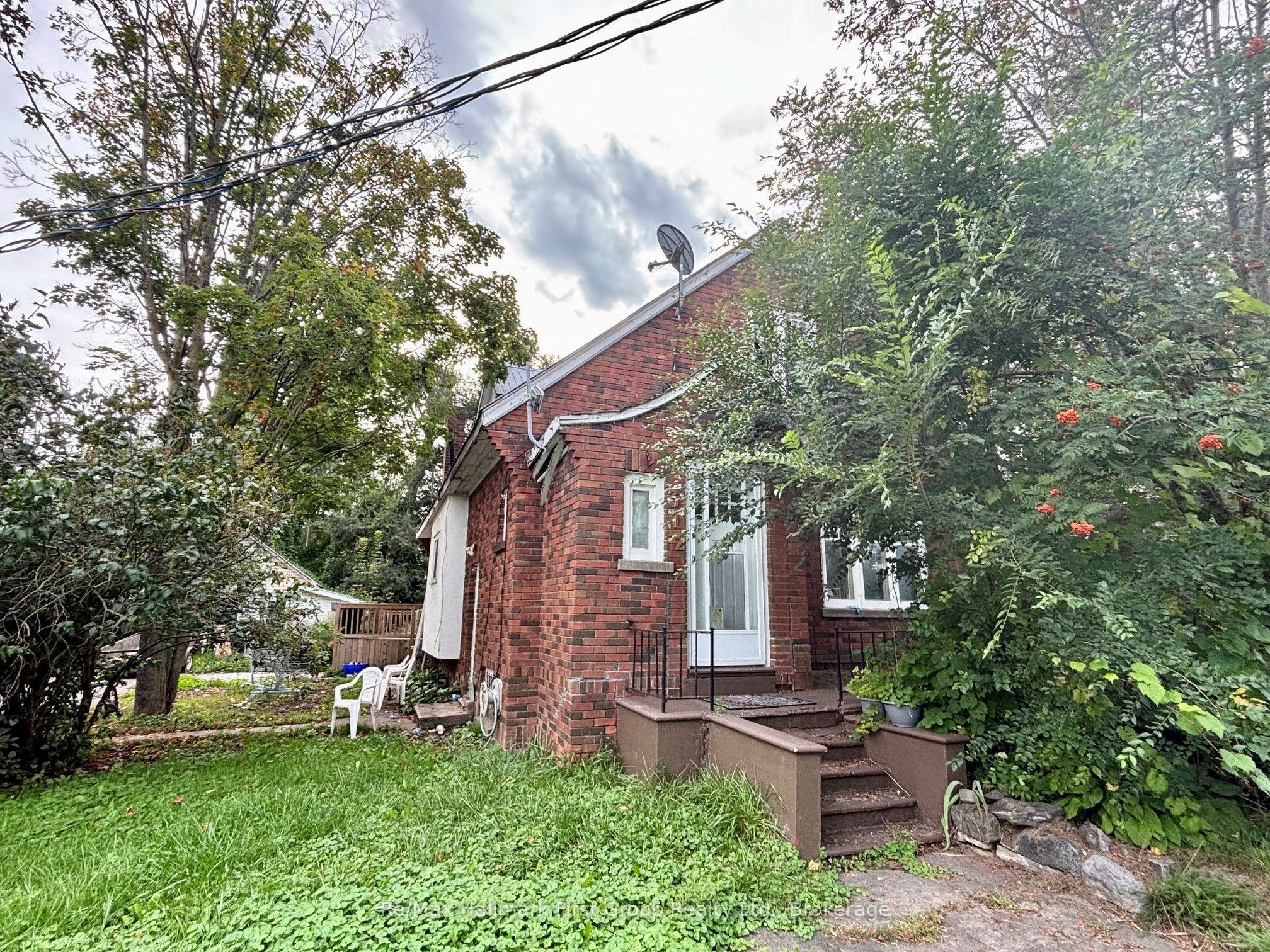 312 Colborne Street Property Photo 1