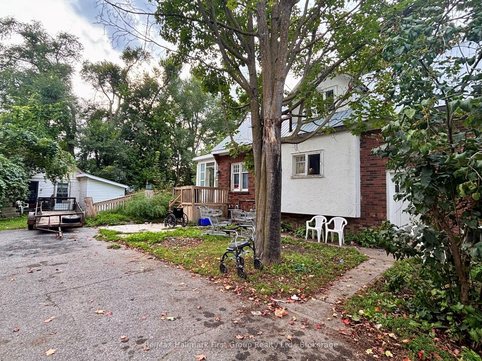 312 Colborne Street Property Photo 3