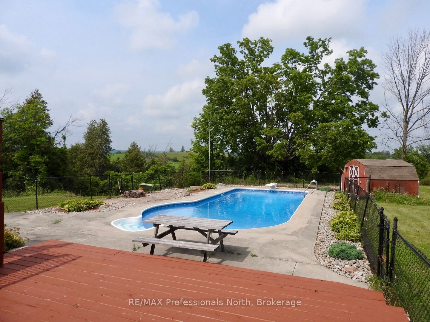2017 Drummond Line Property Photo 24