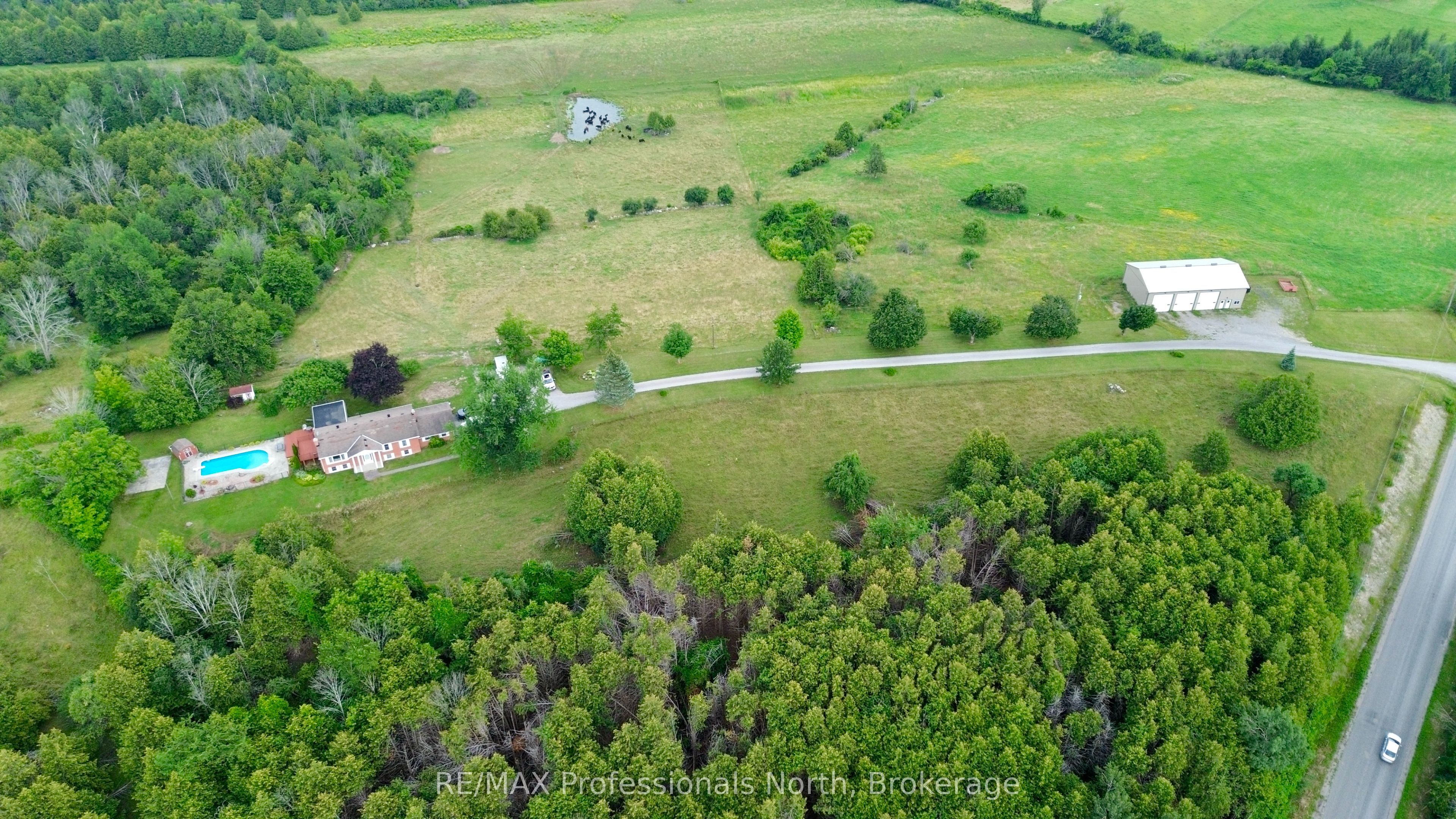 2017 Drummond Line Property Photo 31