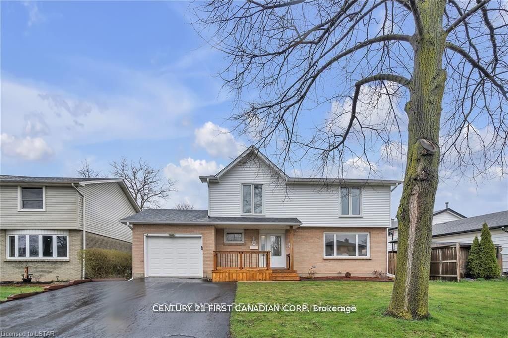 53 Archer Crescent Property Photo 2