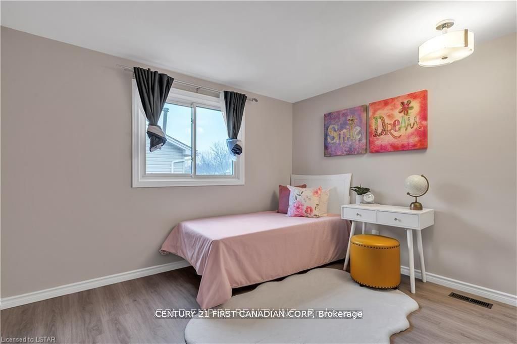 53 Archer Crescent Property Photo 23