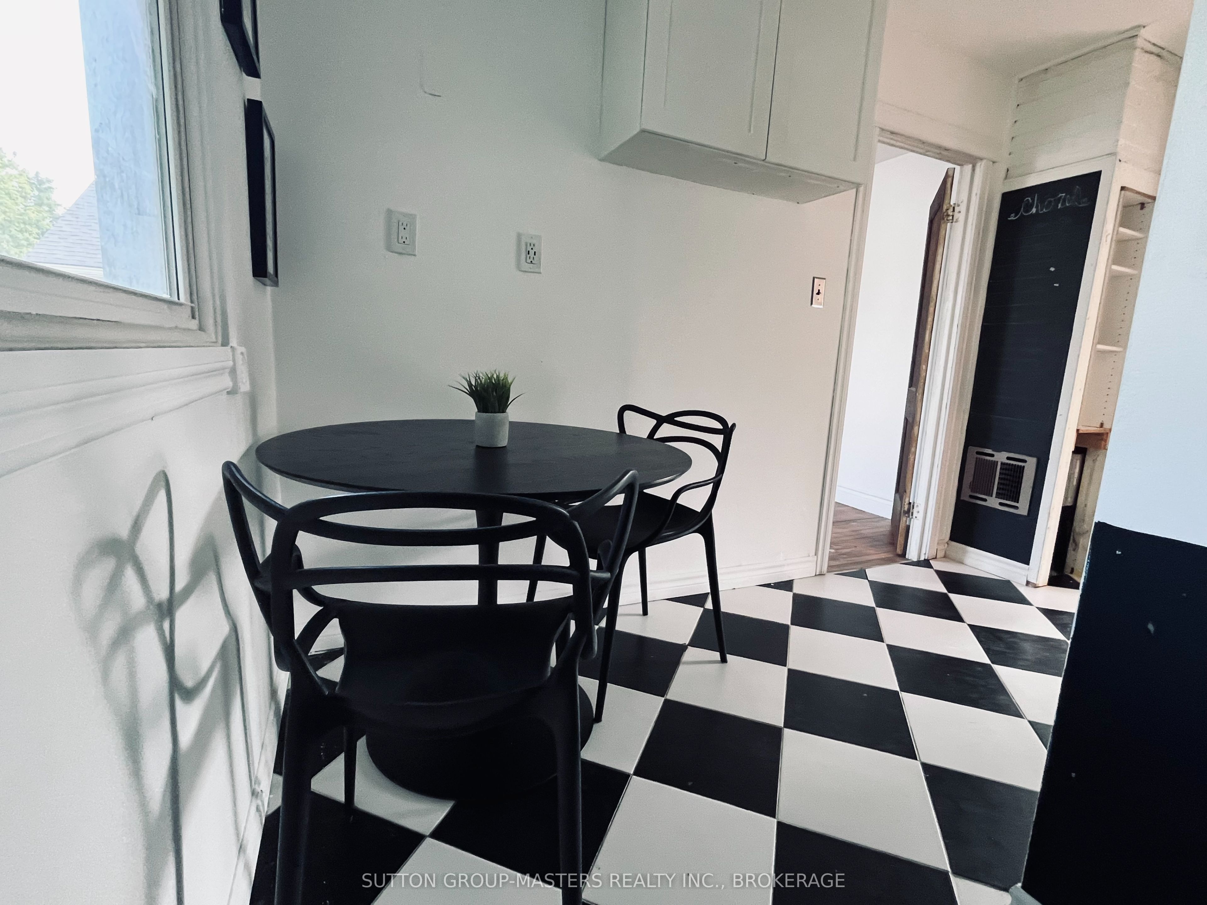 459 Nelson Street Property Photo 28