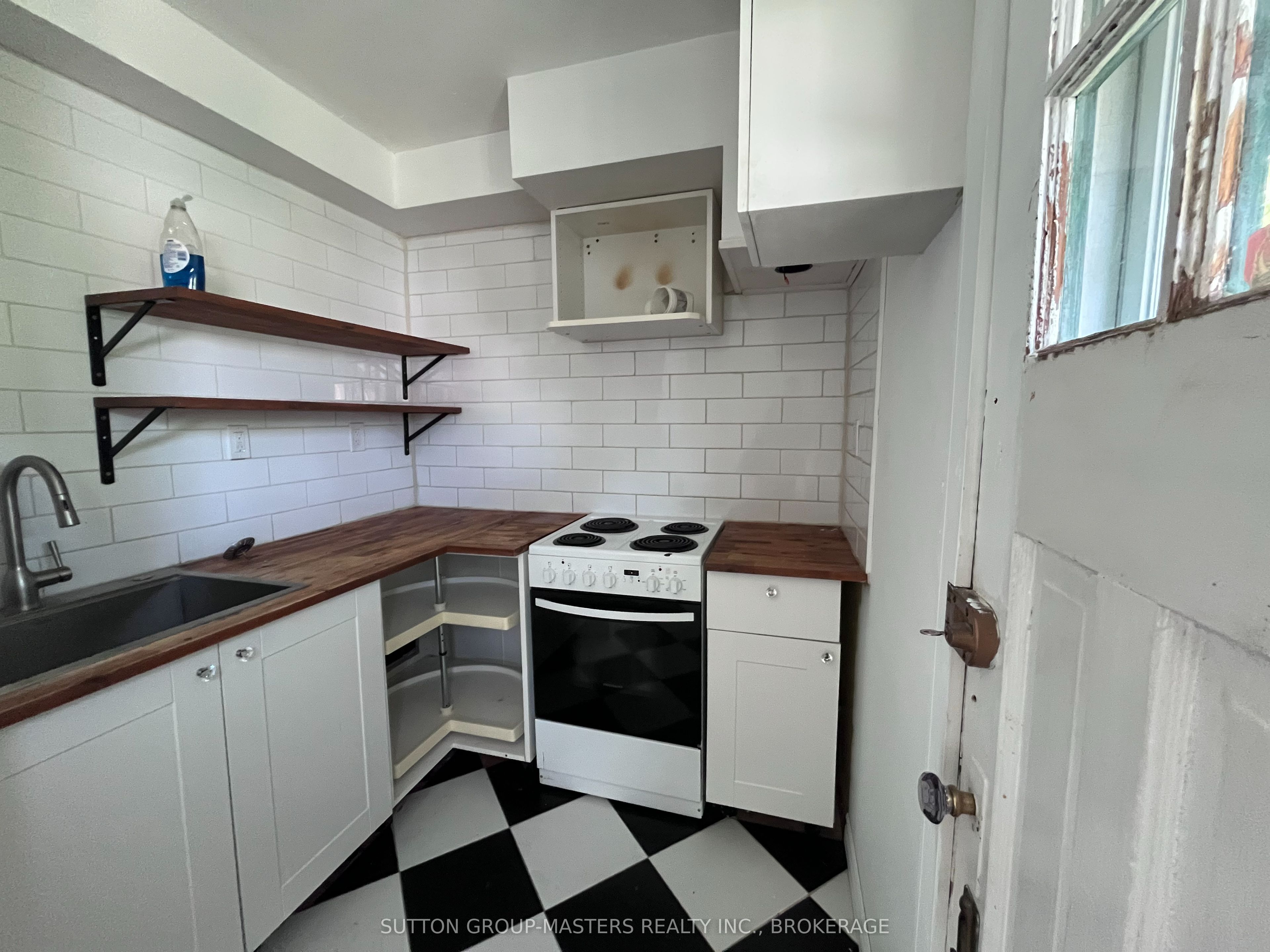 459 Nelson Street Property Photo 29