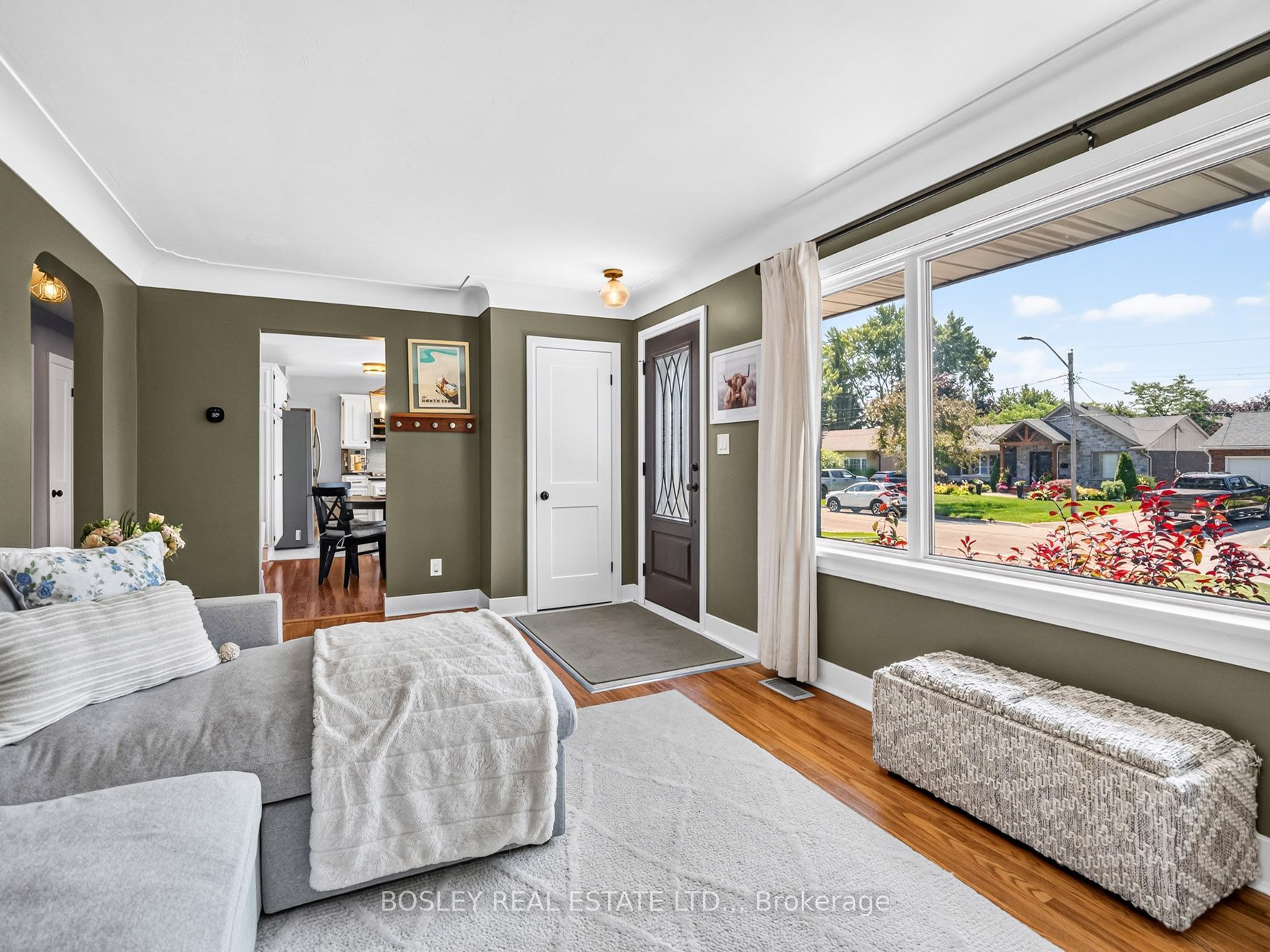 42 Lindel Crescent Property Photo 4
