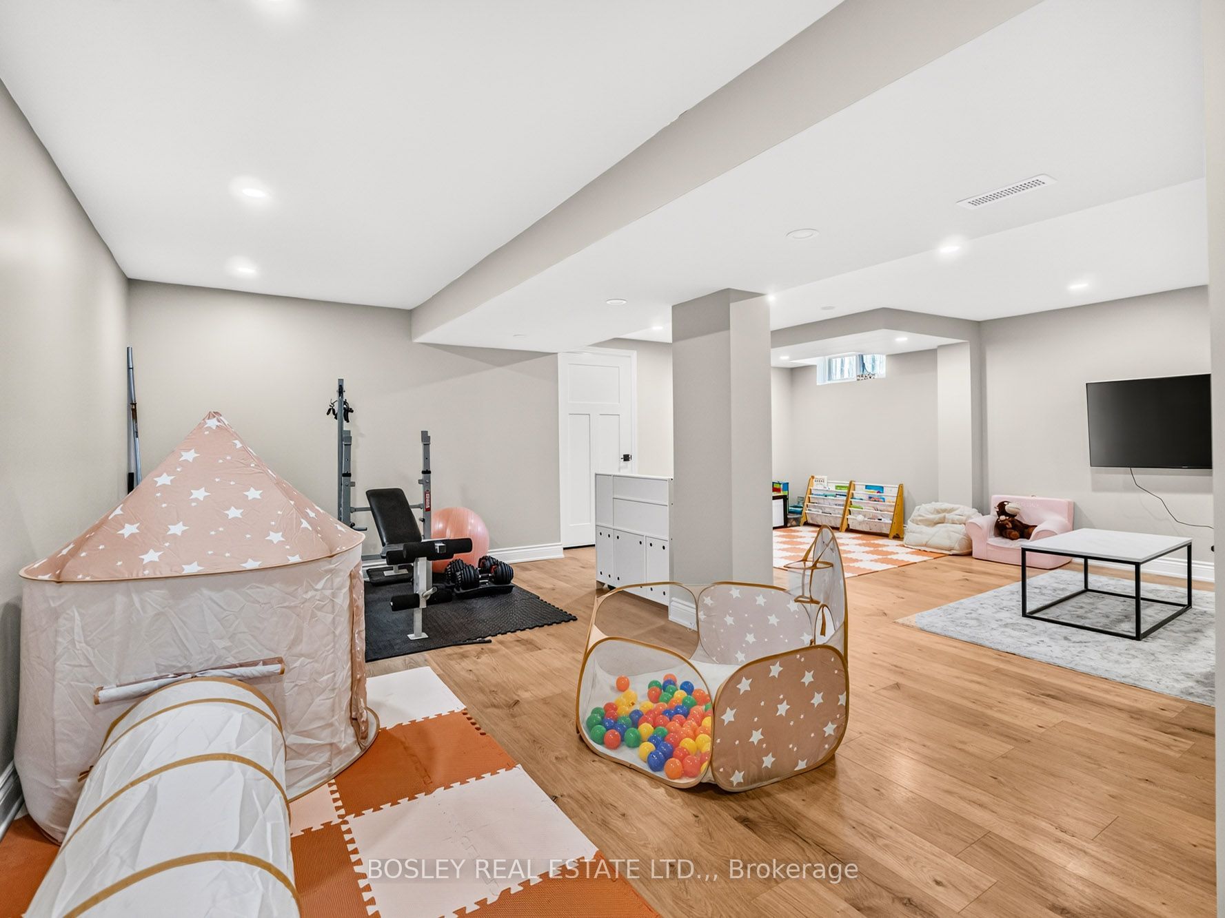 42 Lindel Crescent Property Photo 19