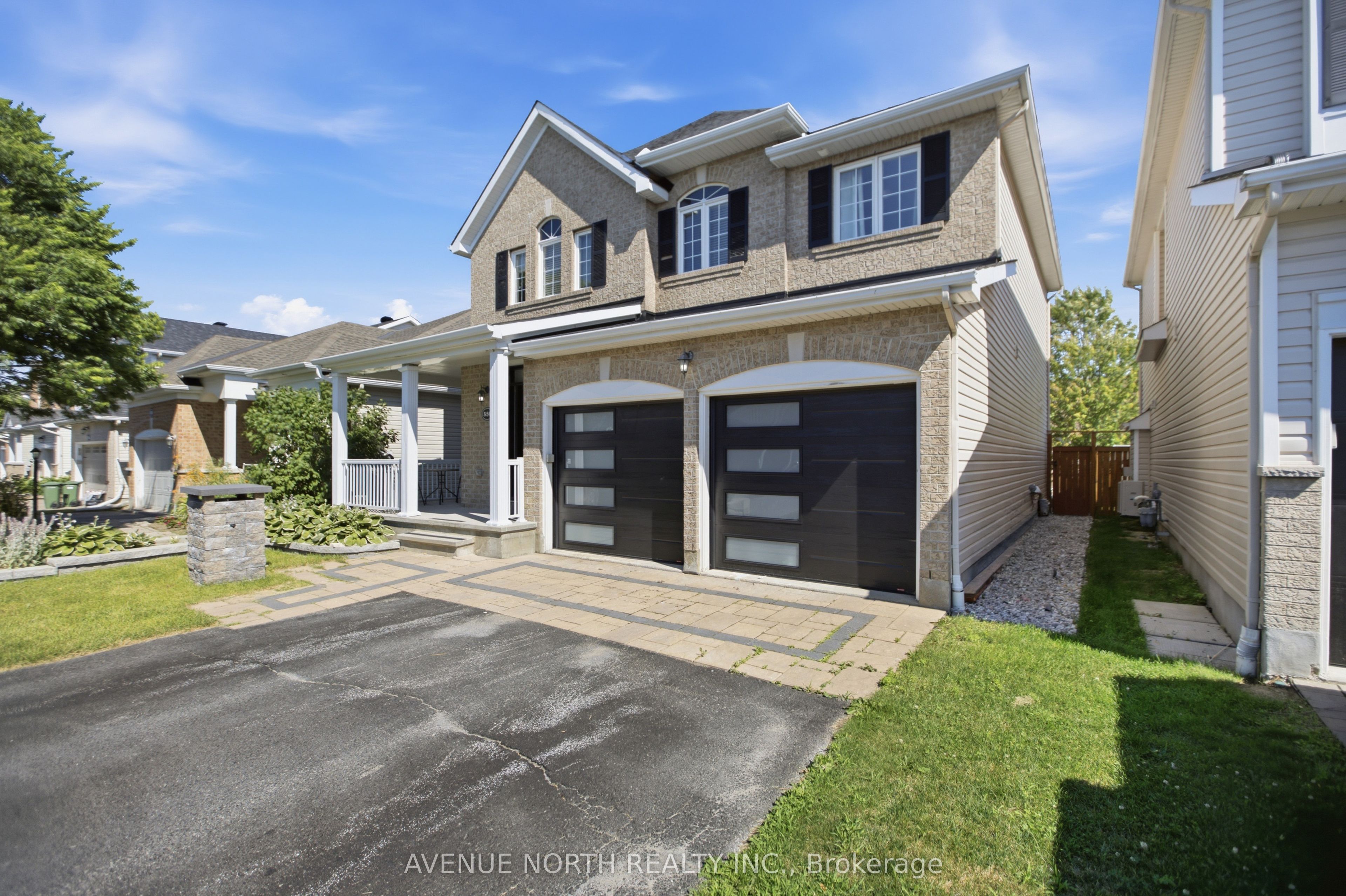 556 Mazari Crescent Property Photo 3