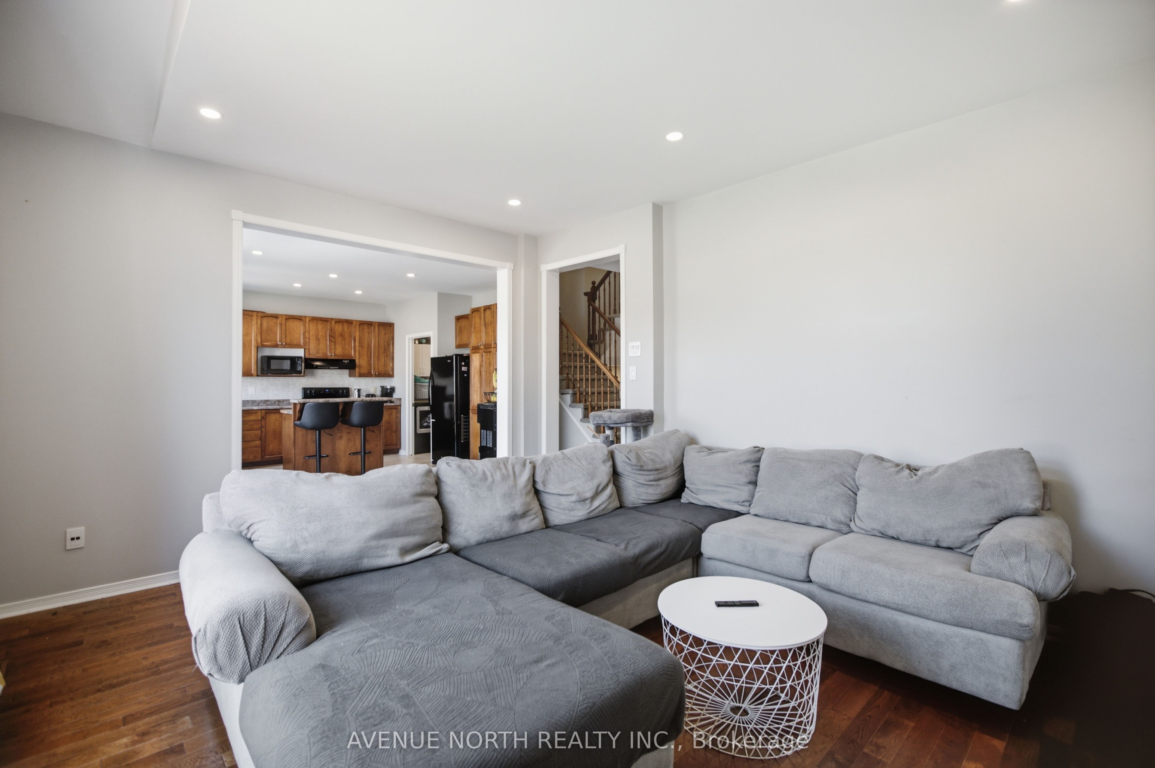 556 Mazari Crescent Property Photo 11