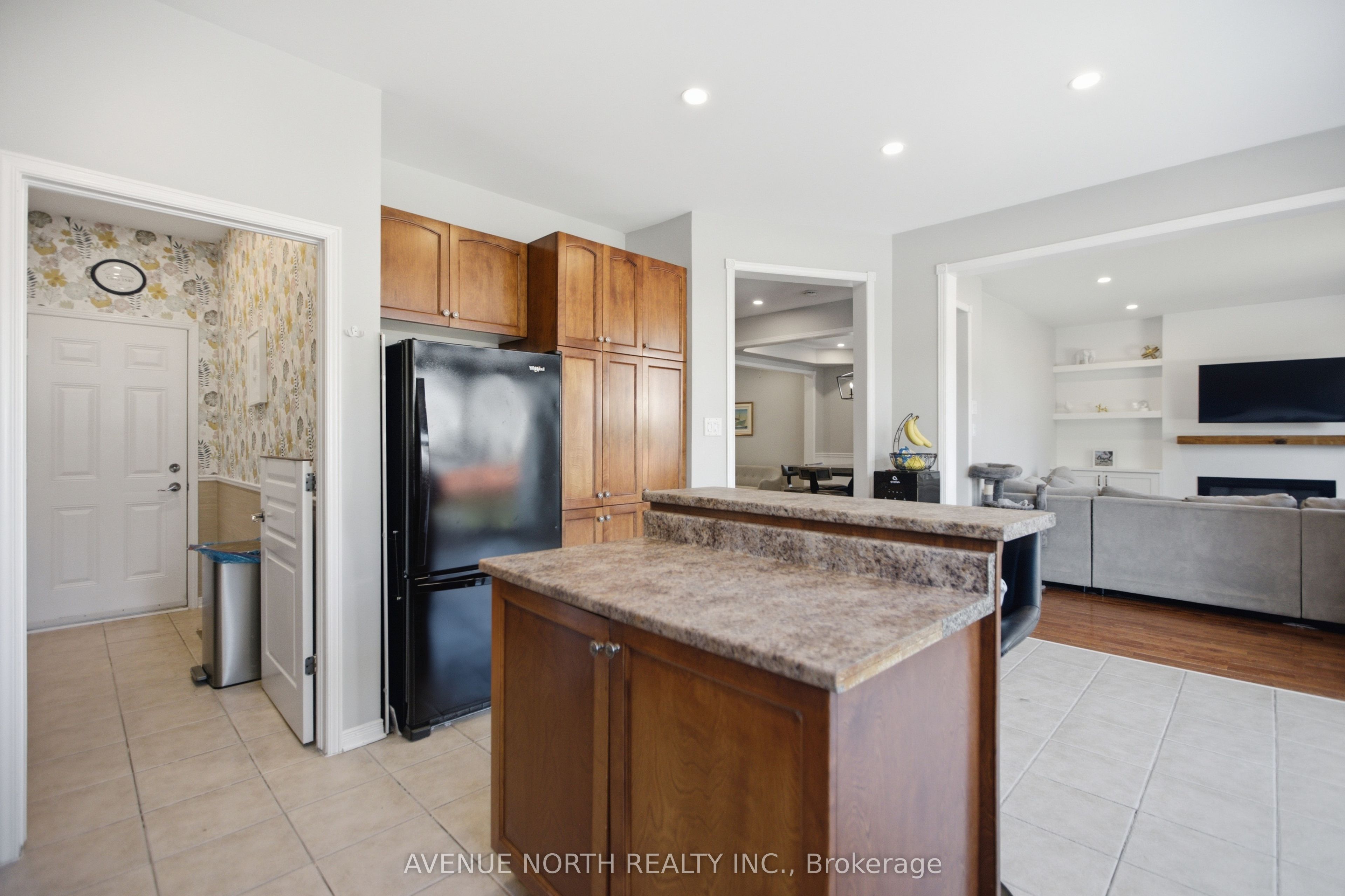 556 Mazari Crescent Property Photo 15