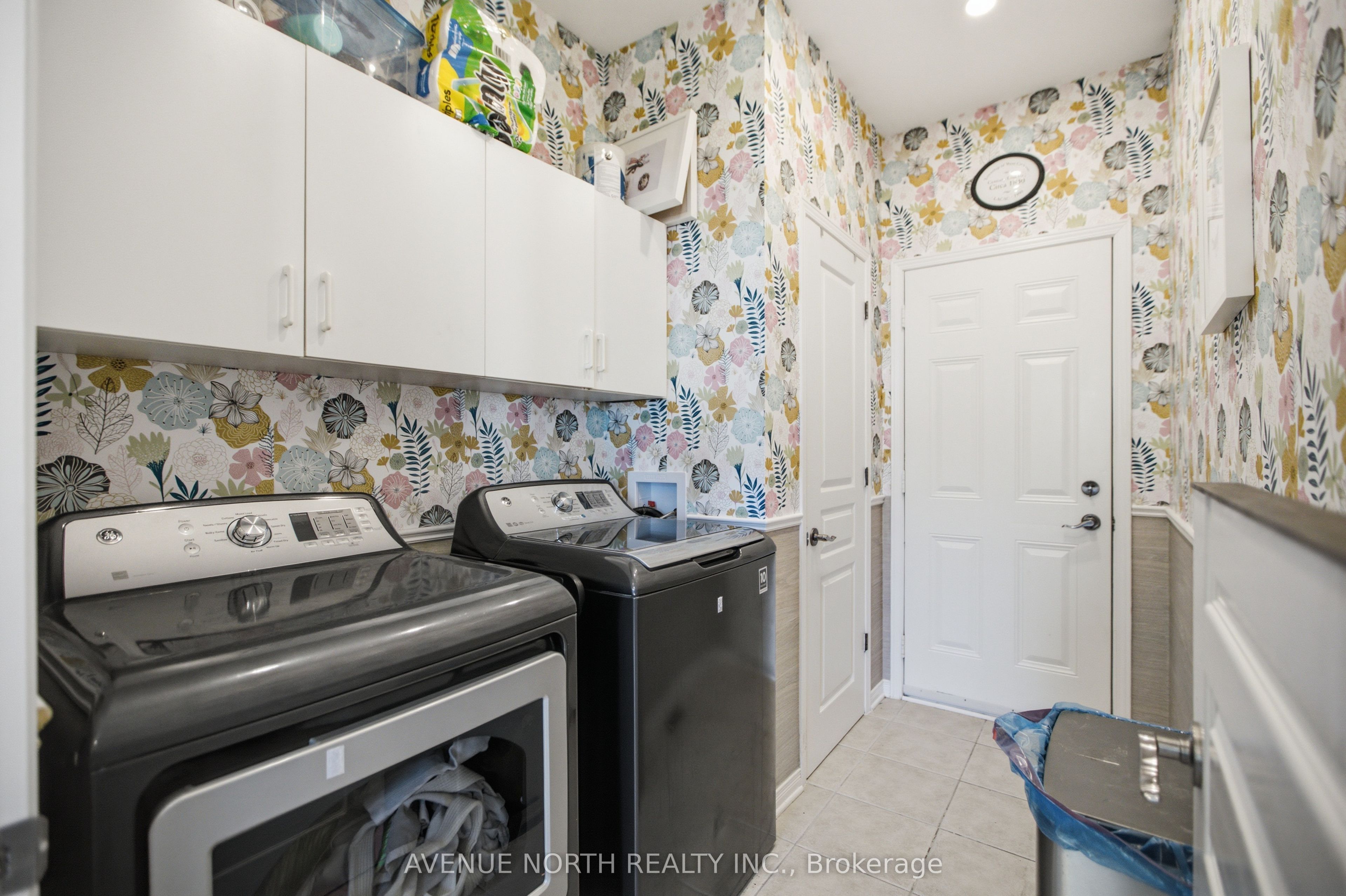 556 Mazari Crescent Property Photo 16