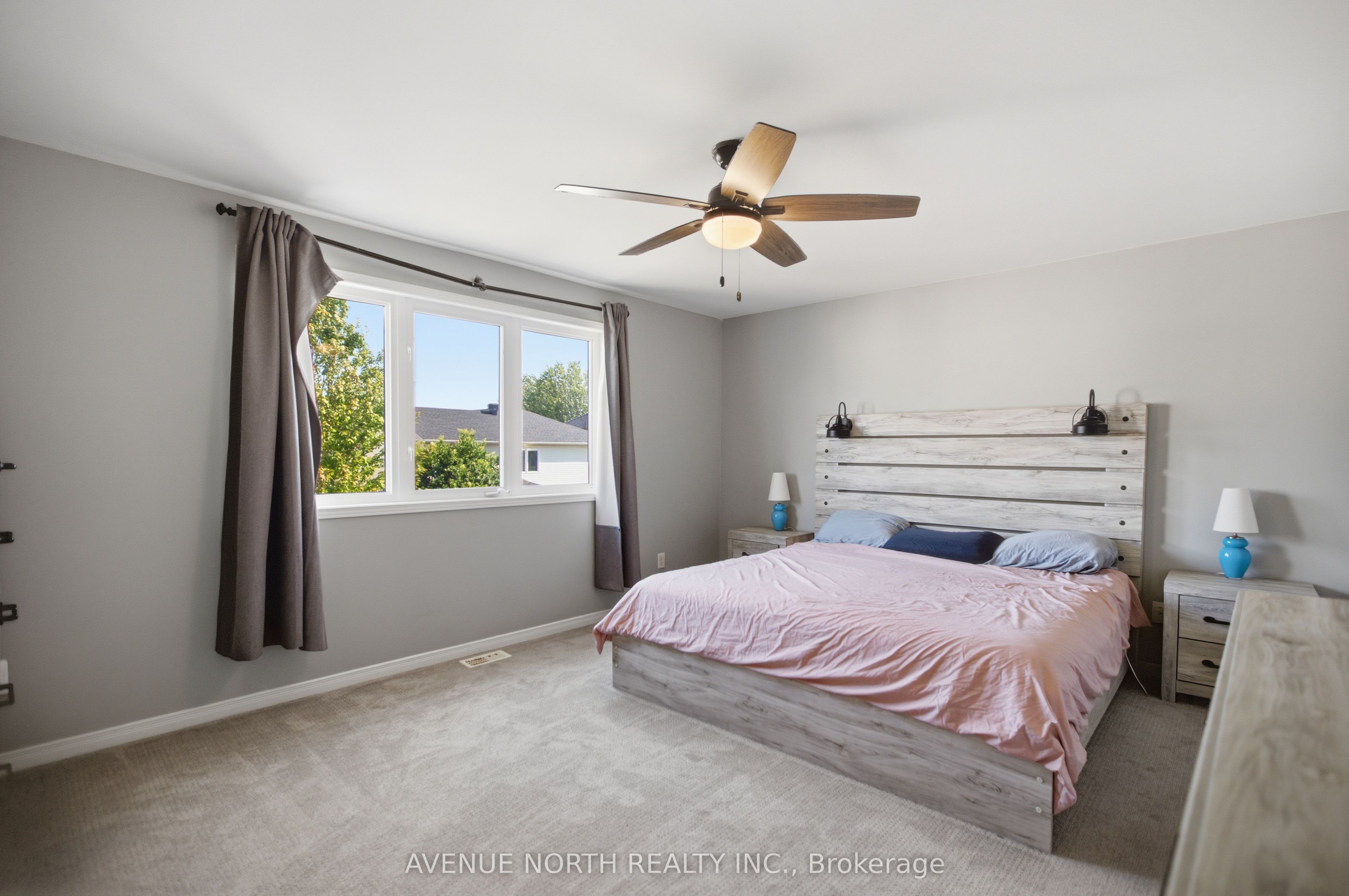 556 Mazari Crescent Property Photo 21