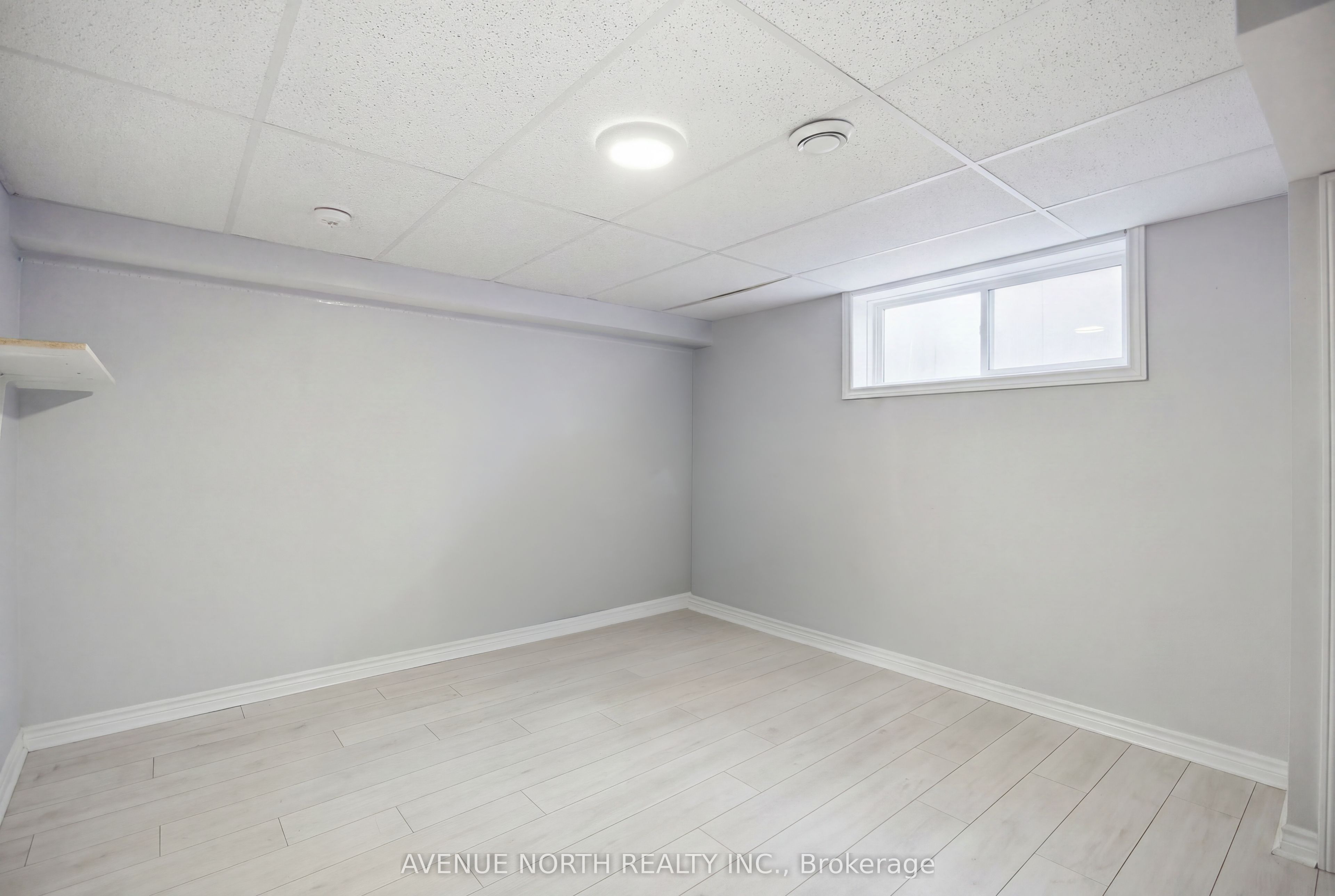 556 Mazari Crescent Property Photo 35