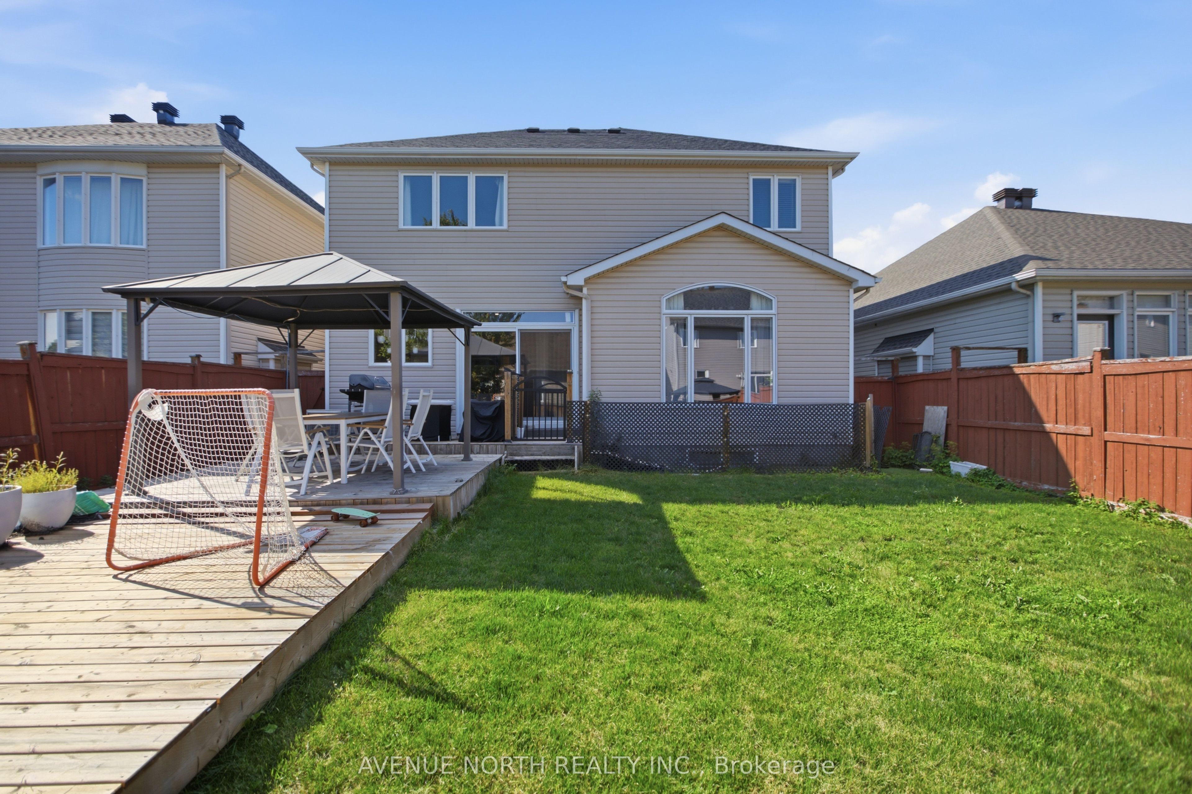 556 Mazari Crescent Property Photo 37