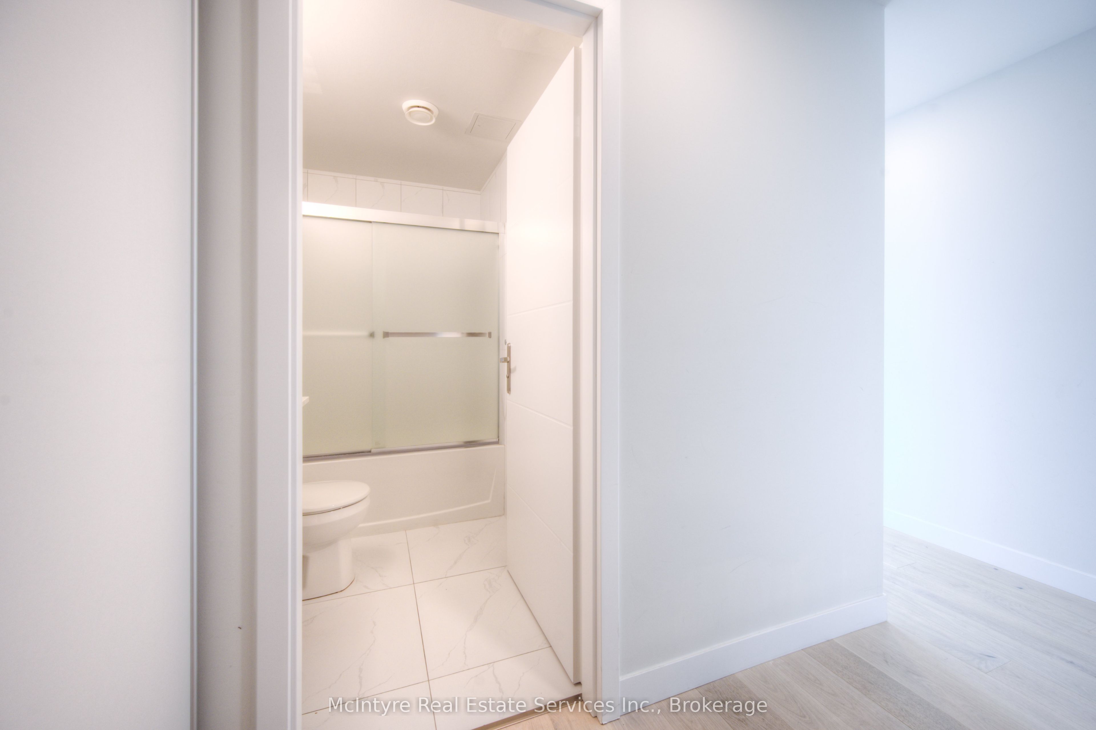 60 Frederick Street 2209 Property Photo 4