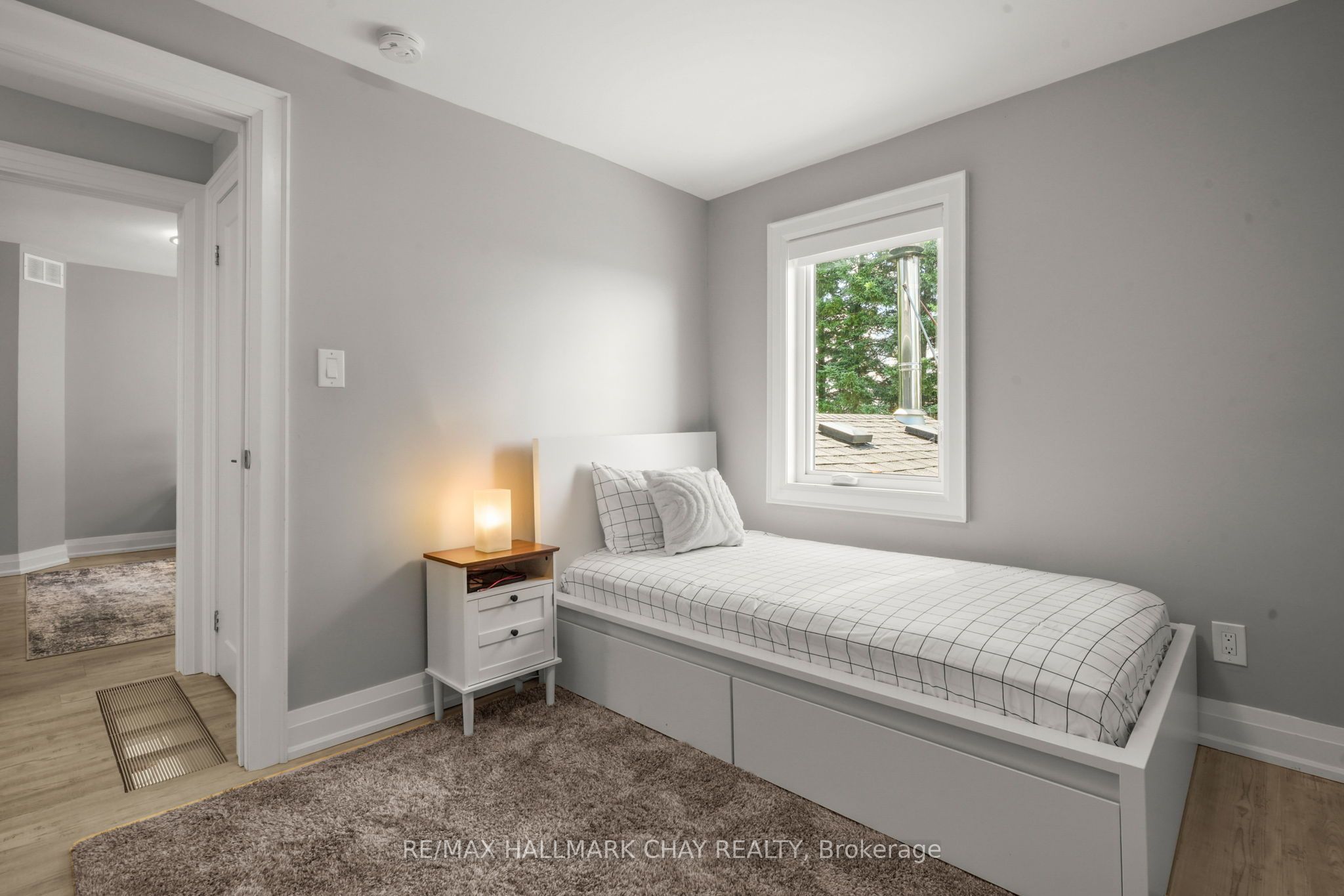 665221 20 Sideroad Property Photo 33
