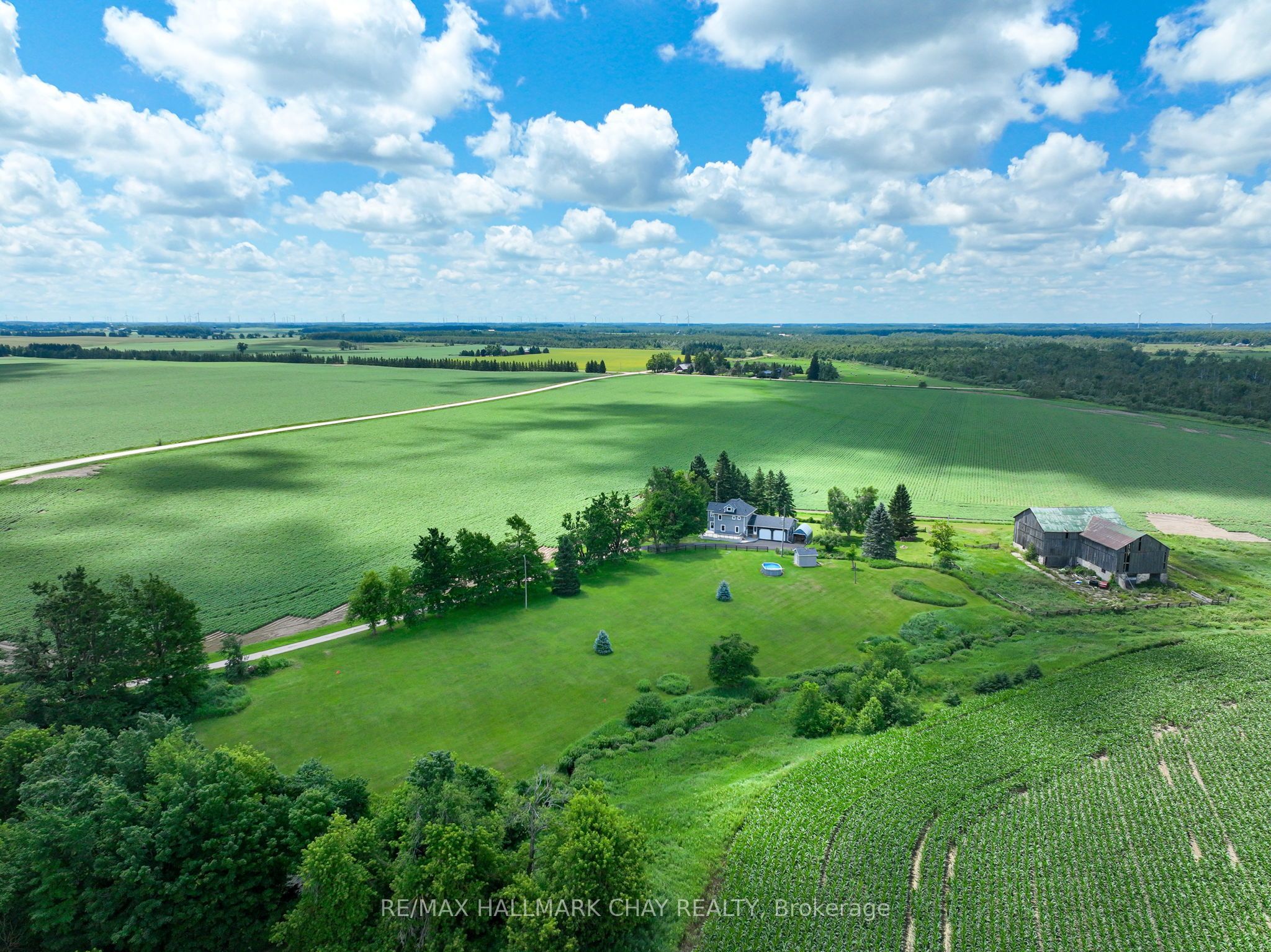 665221 20 Sideroad Property Photo 41