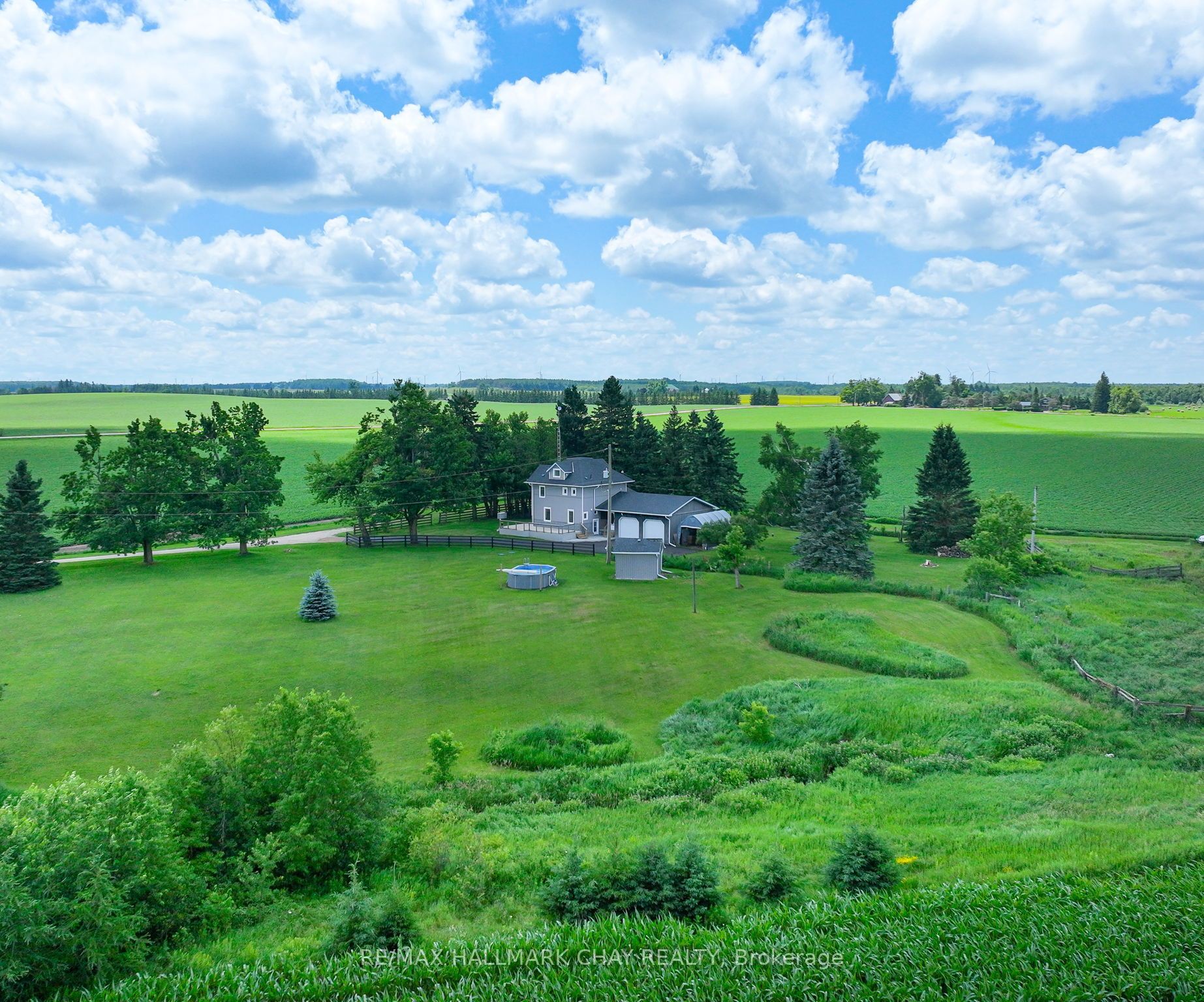 665221 20 Sideroad Property Photo 45