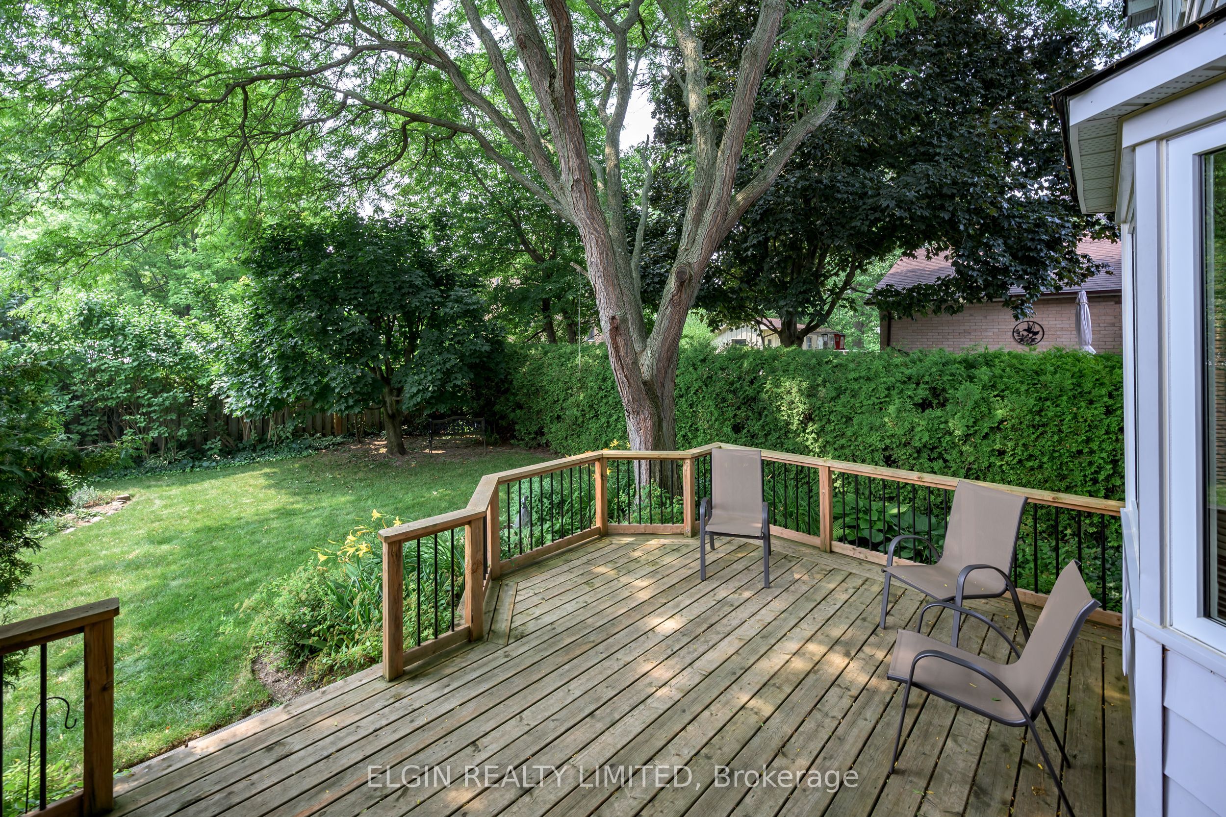 16 Massey Drive Property Photo 10