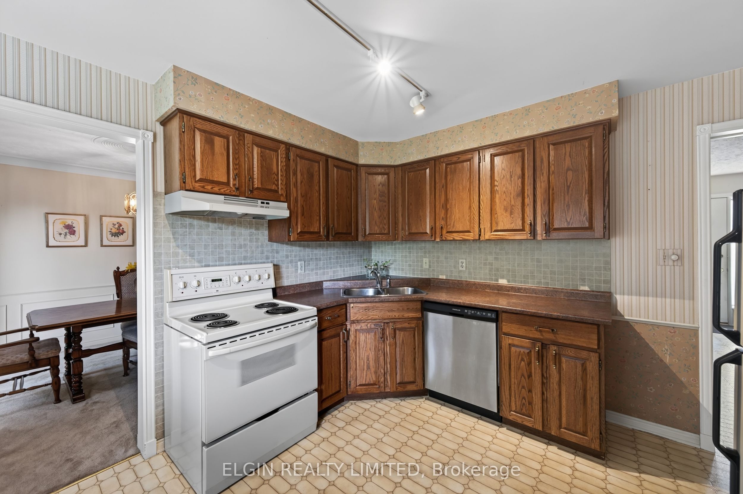 16 Massey Drive Property Photo 20