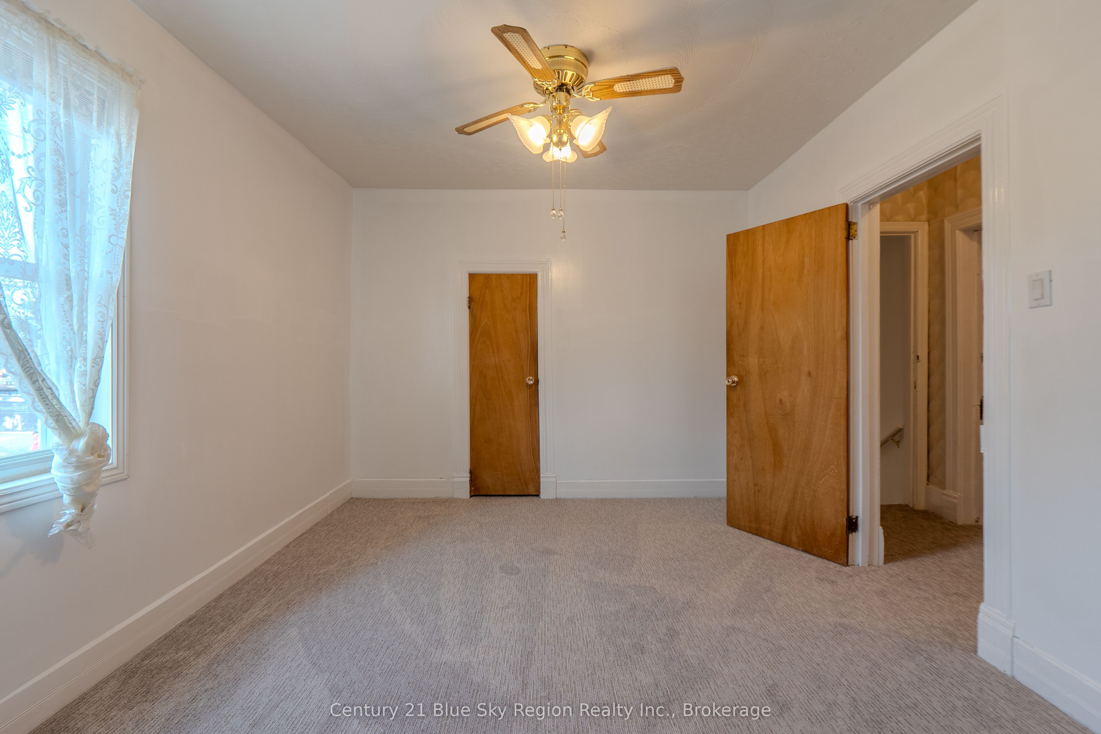 624 Mcintyre Street E Property Photo 31