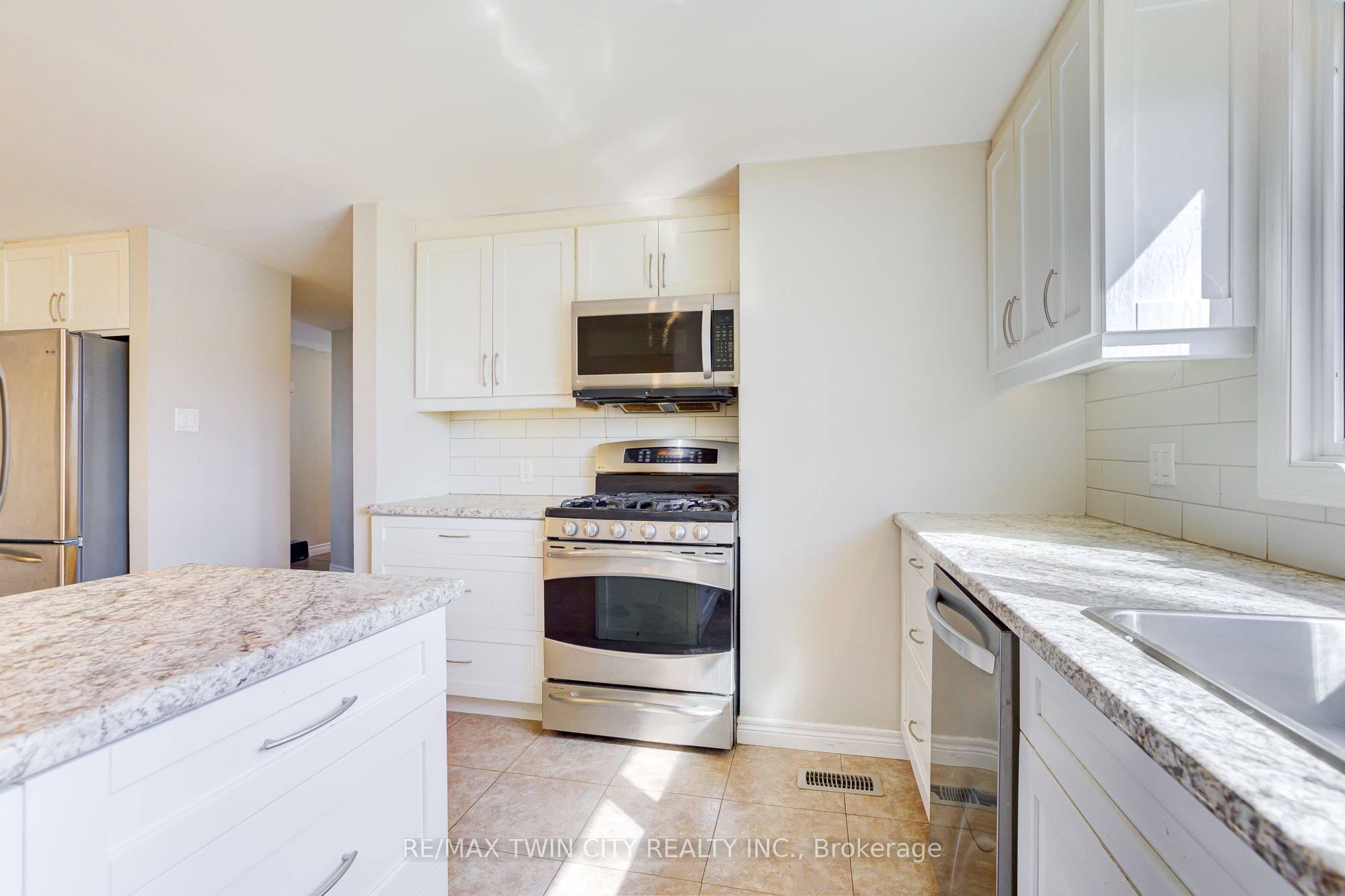 22 Blackhorne Crescent Property Photo 10