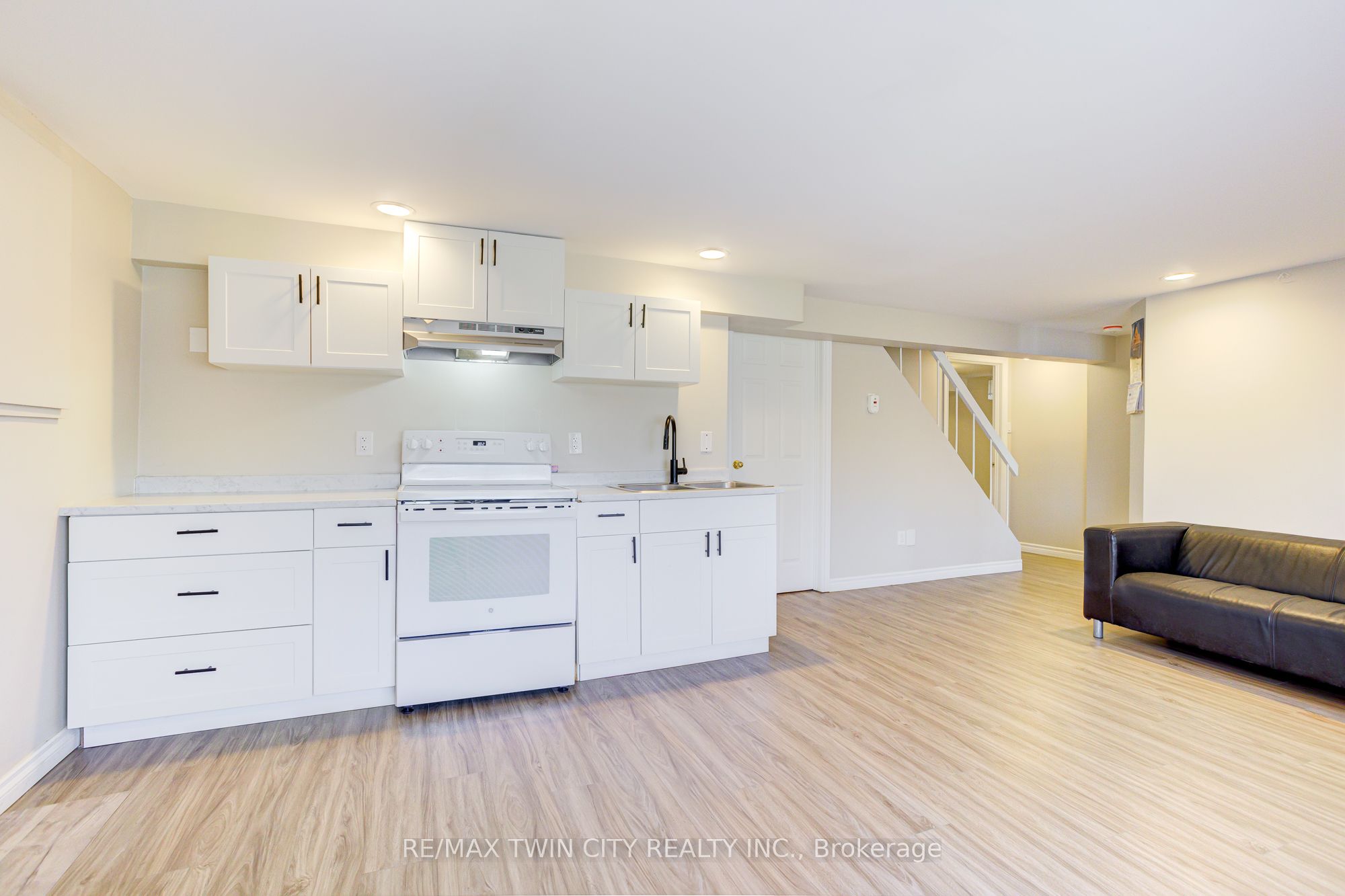 22 Blackhorne Crescent Property Photo 30