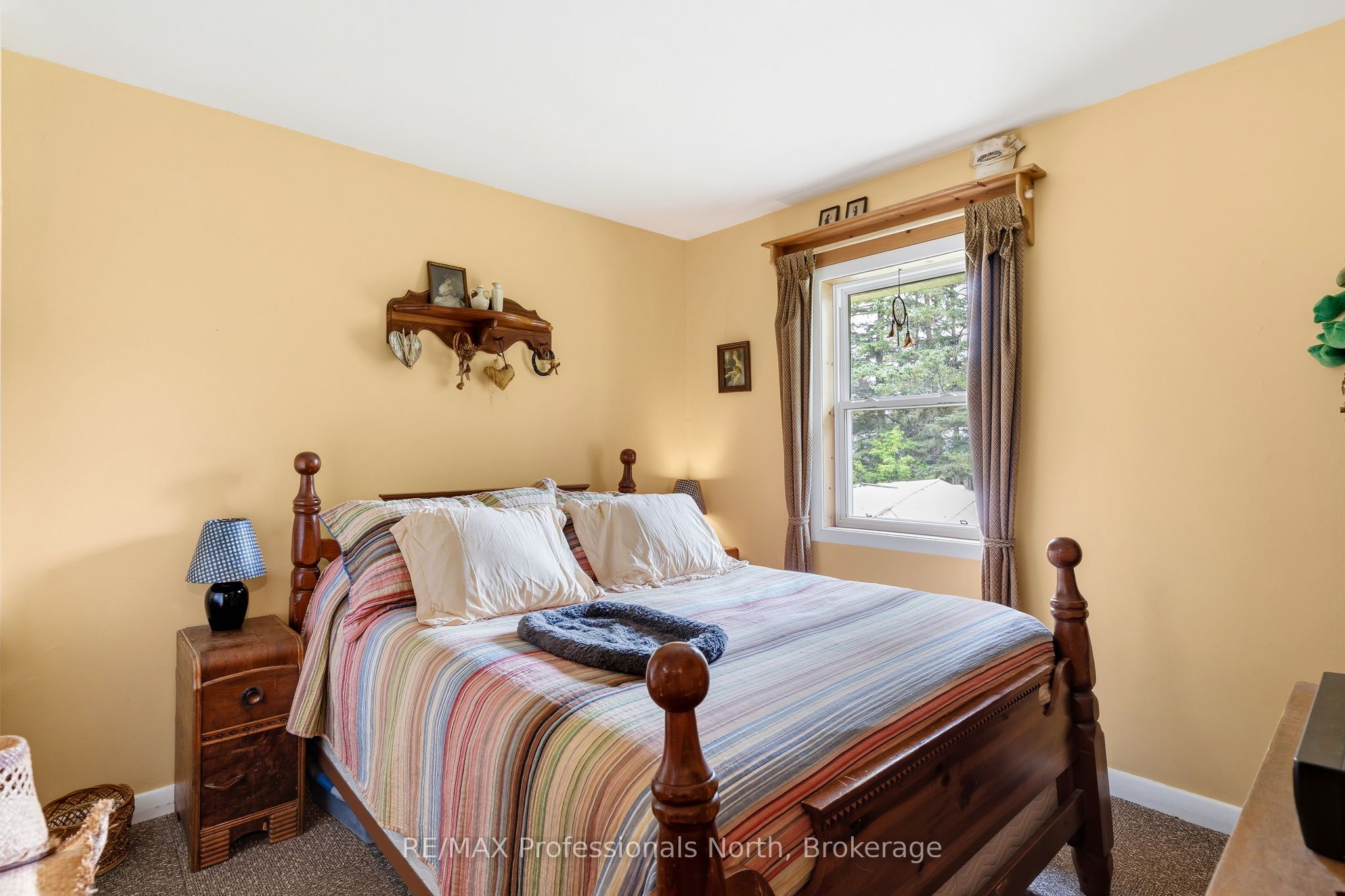 1b Lyons Street Property Photo 14