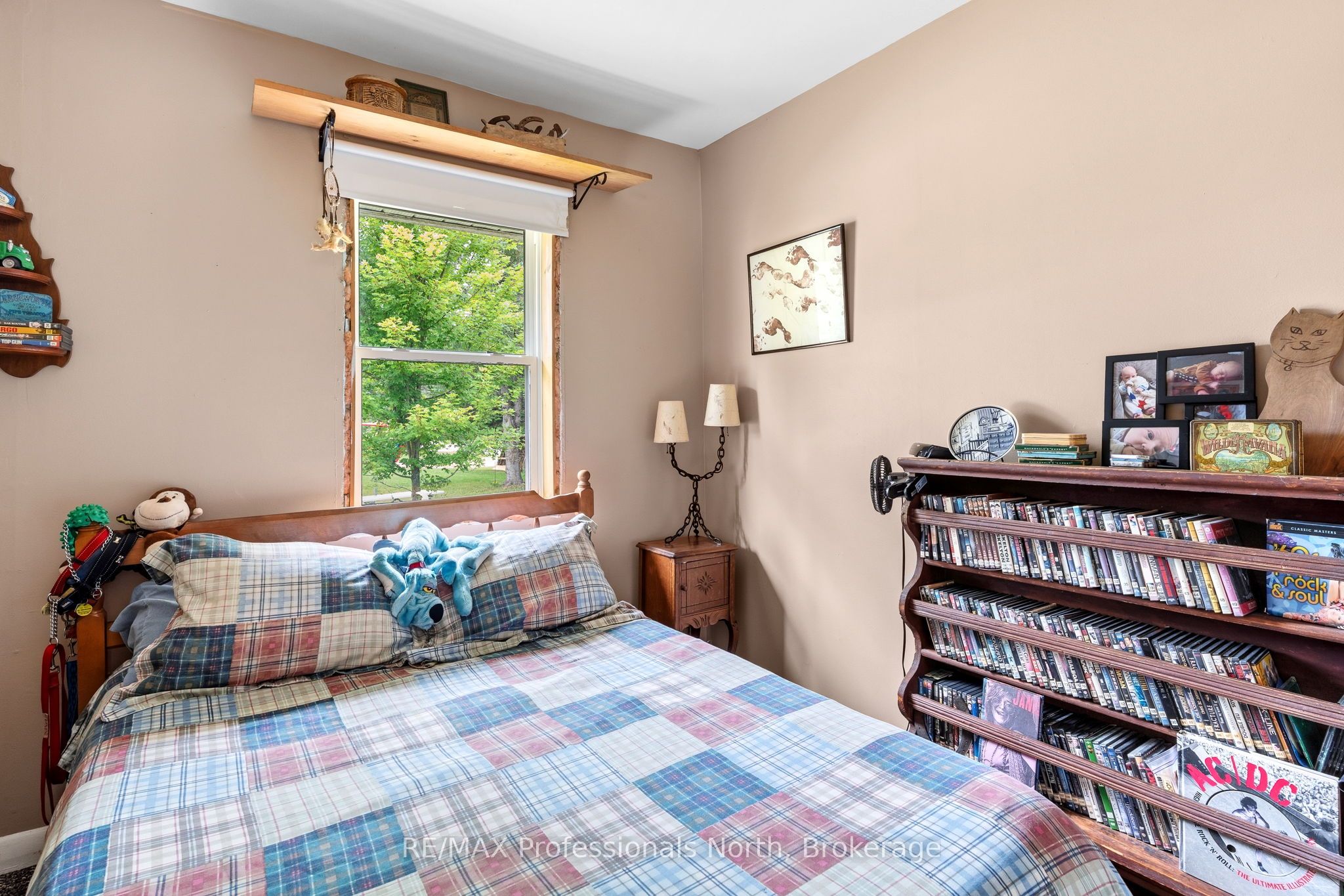 1b Lyons Street Property Photo 16