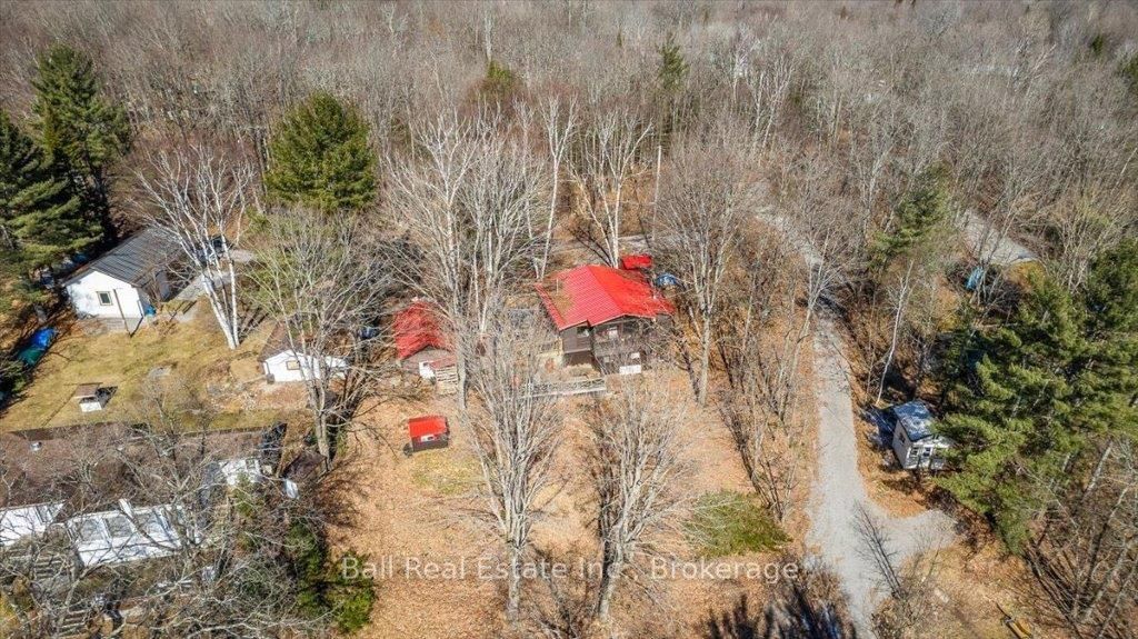 1046 Edith Crescent Property Photo 26