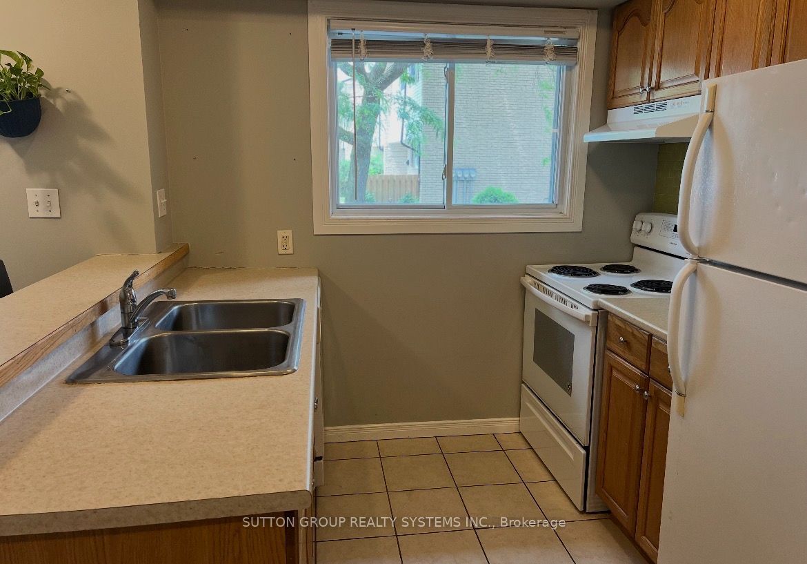 211 Veronica Drive 19 Property Photo 8