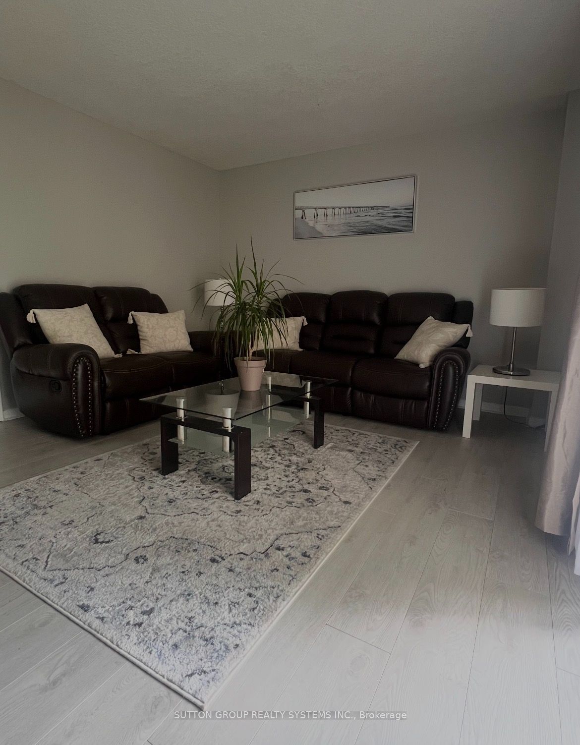 211 Veronica Drive 19 Property Photo 15