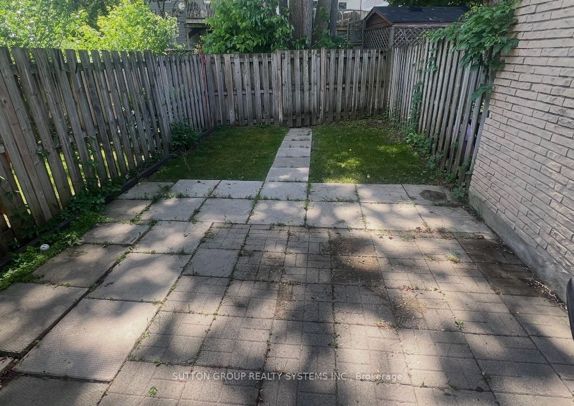 211 Veronica Drive 19 Property Photo 20