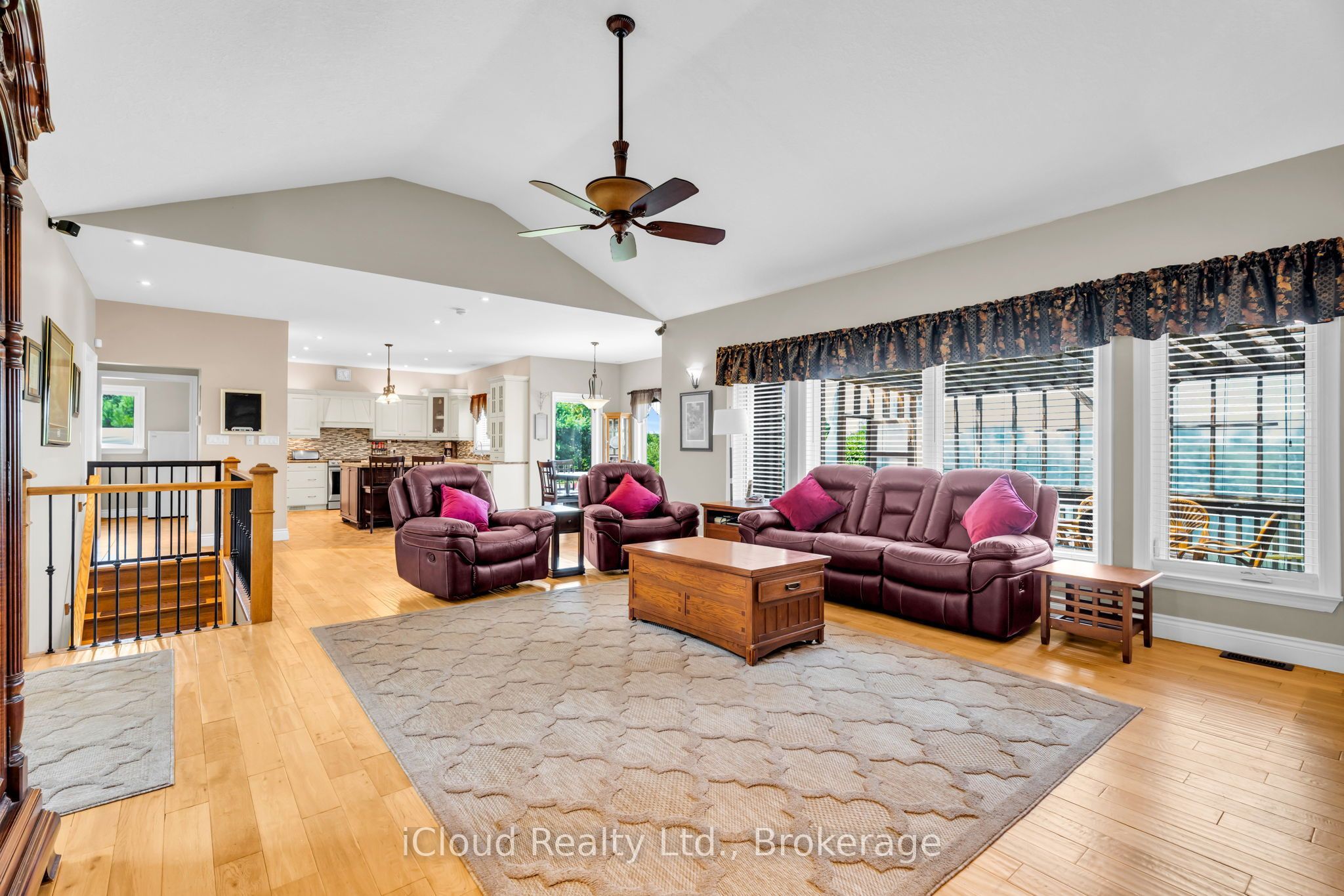 514164 2nd Line Property Photo 11