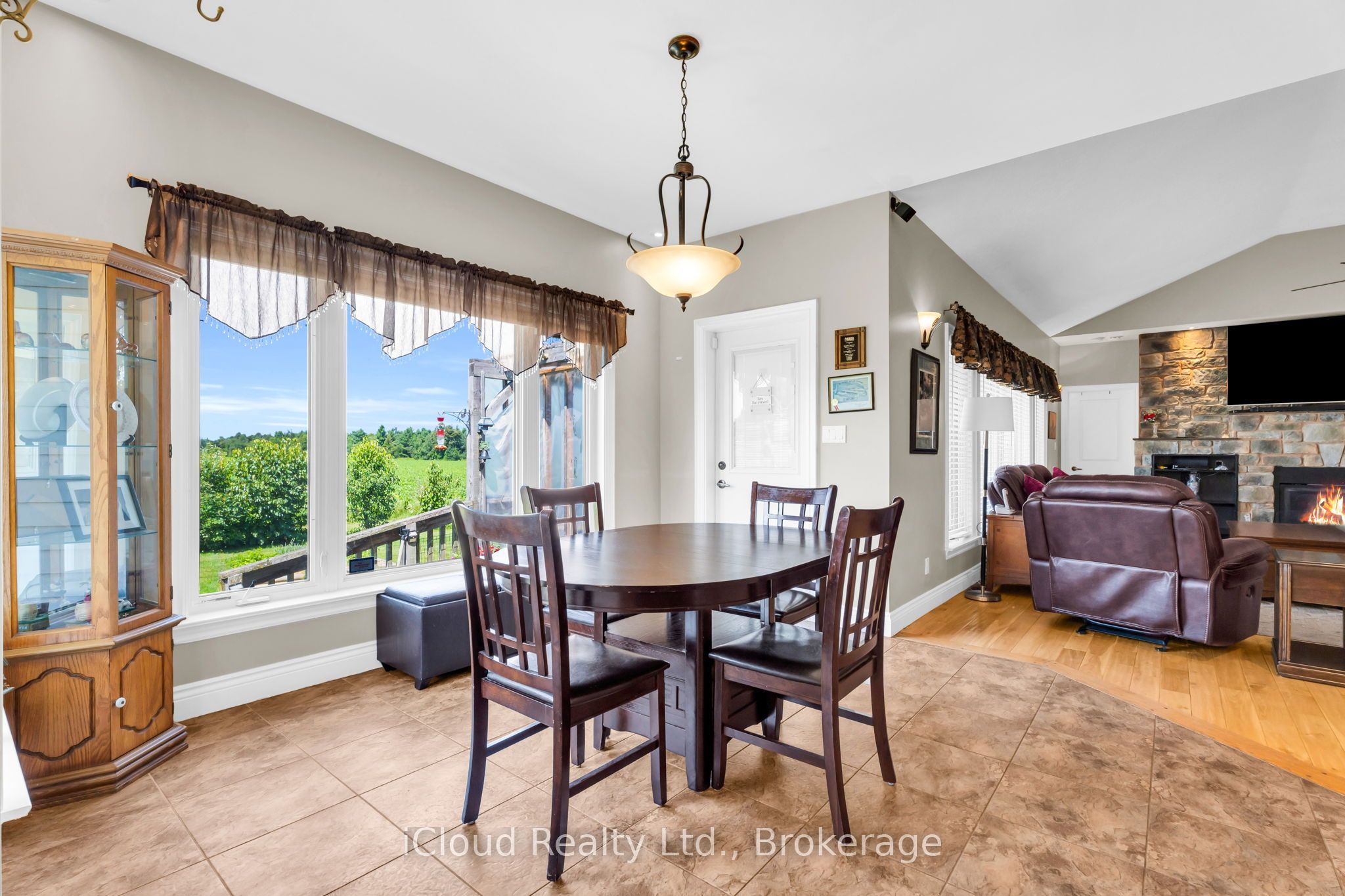 514164 2nd Line Property Photo 17