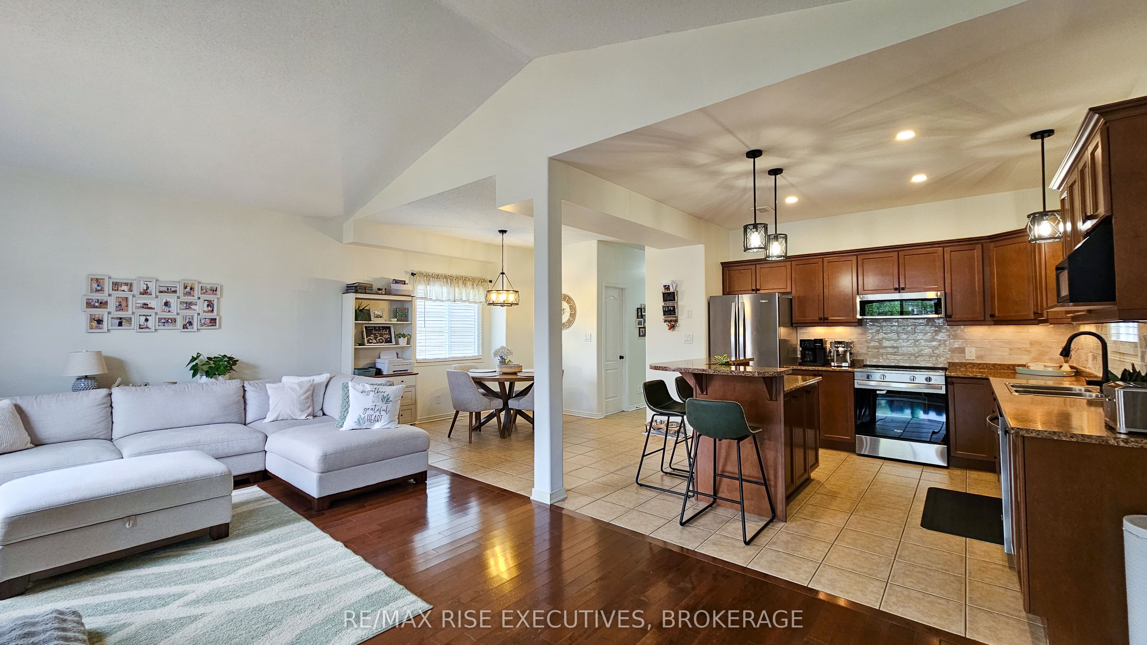 724 Margaret Way Property Photo 14