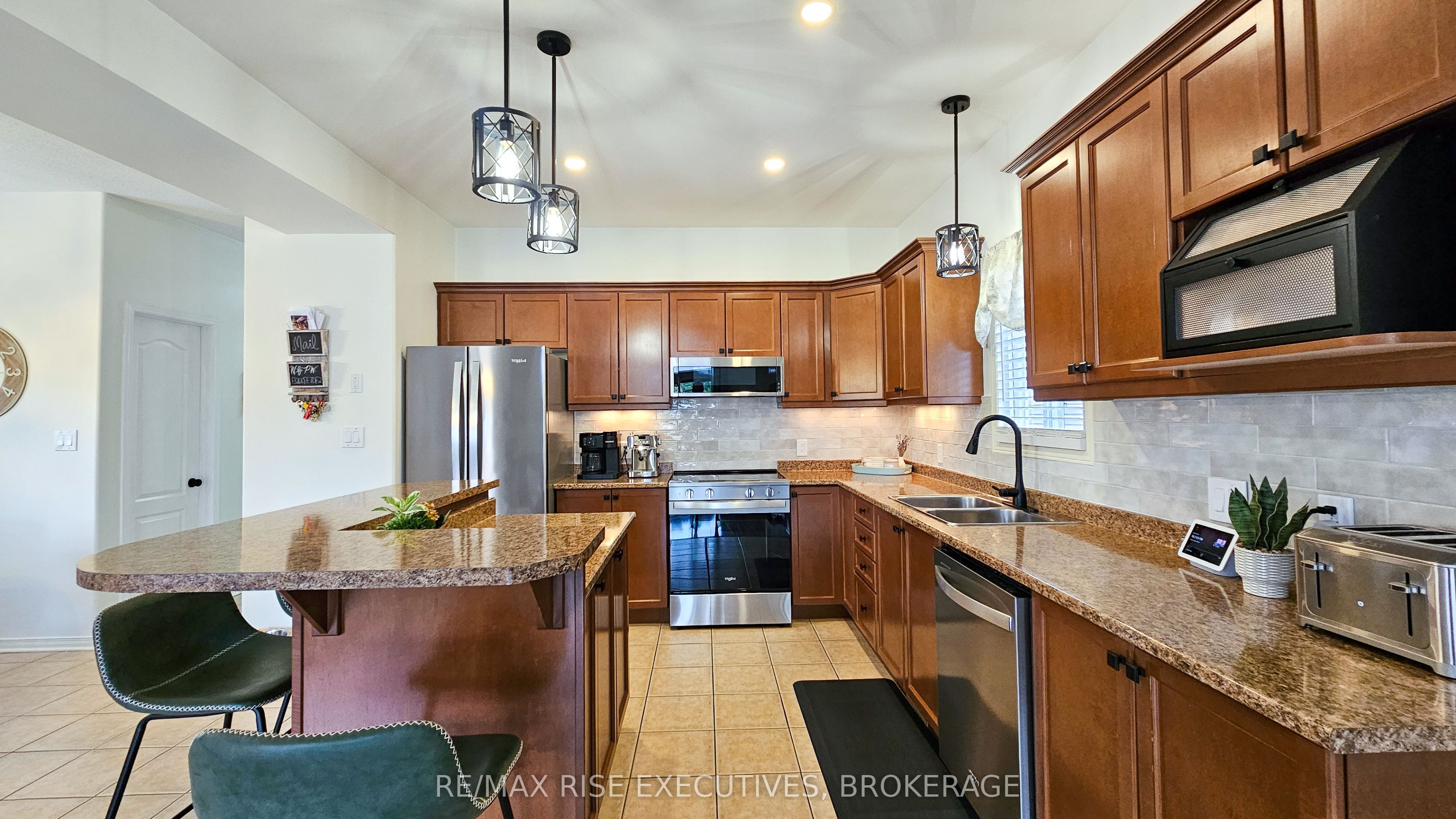 724 Margaret Way Property Photo 17