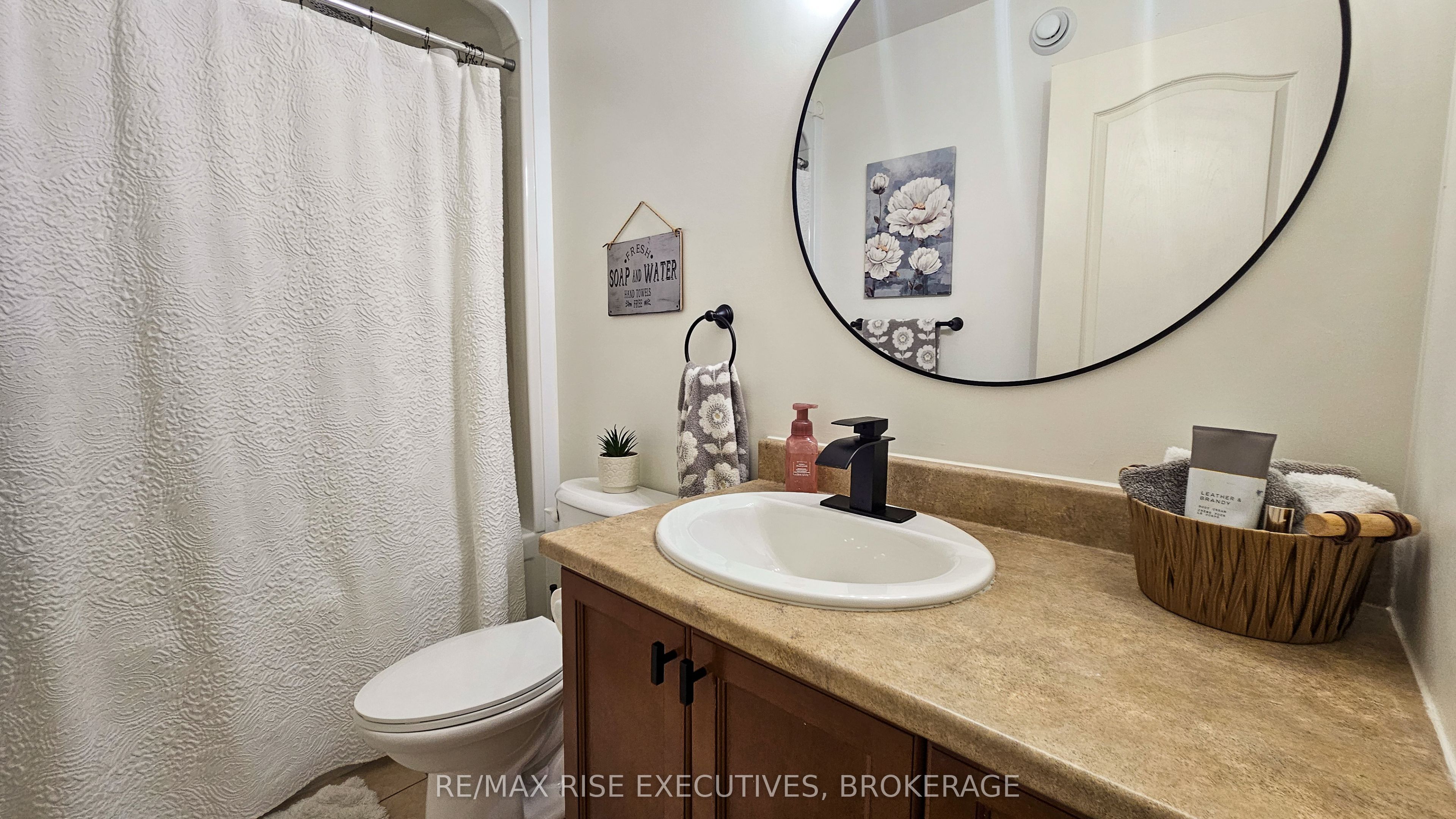 724 Margaret Way Property Photo 27