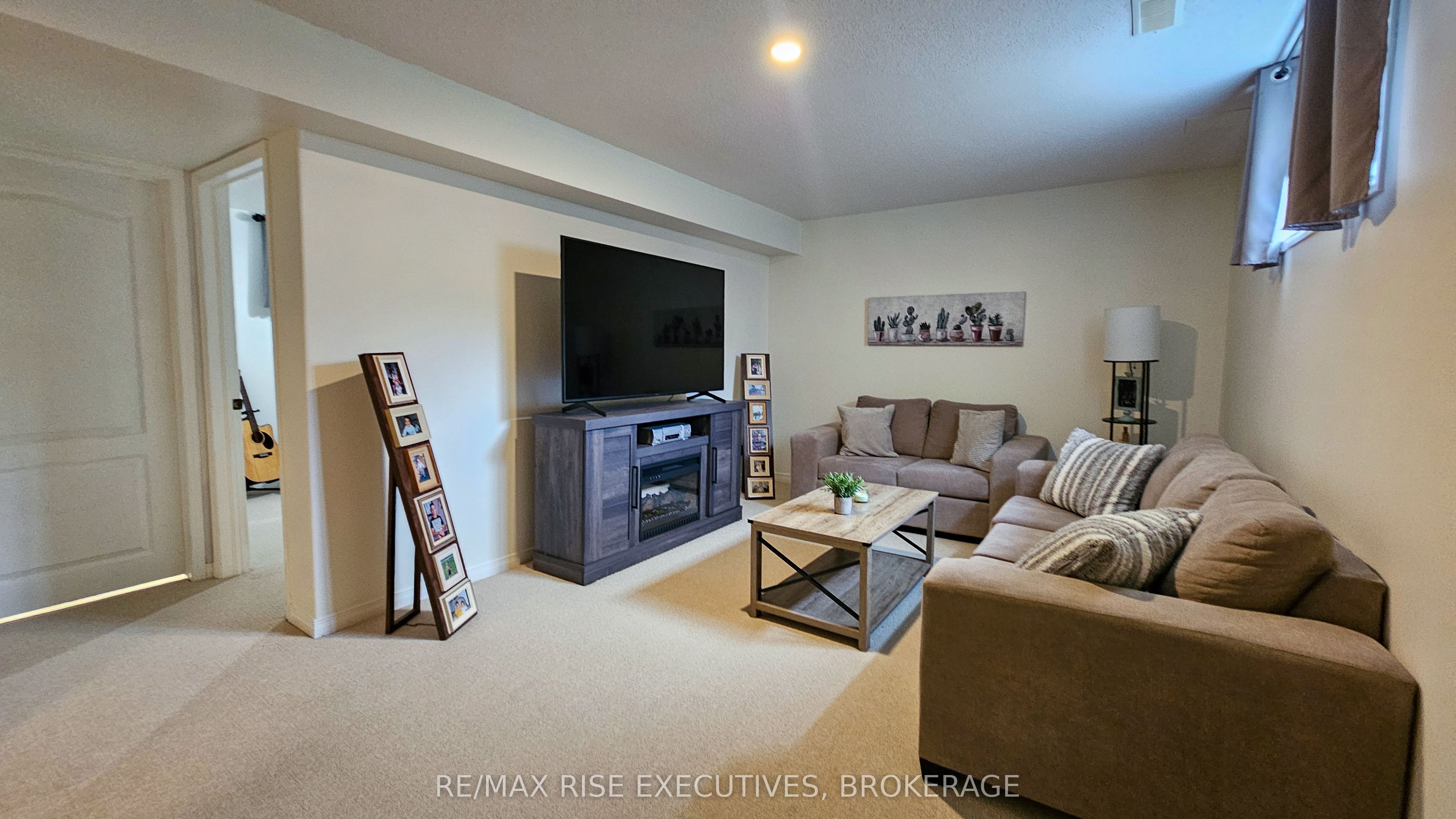 724 Margaret Way Property Photo 35