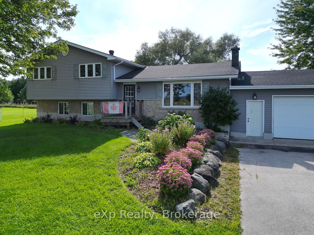 3595 Bruce Road 3 Property Photo 3
