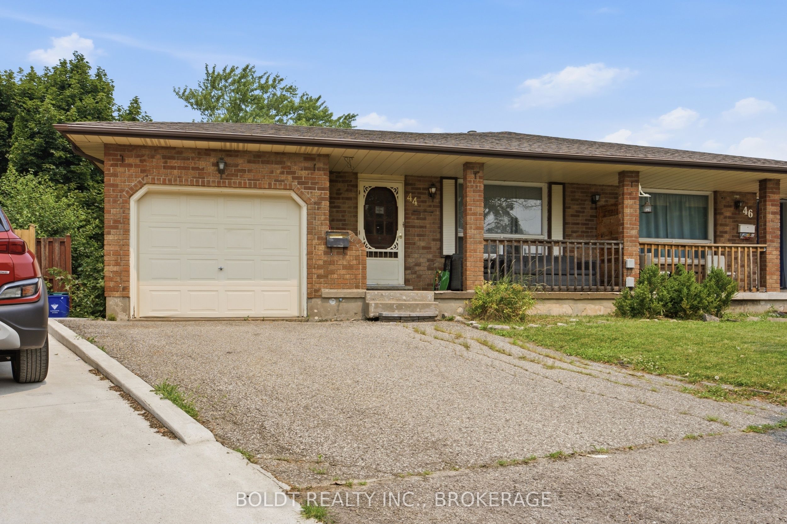 44 Culligan Crescent Property Photo 1