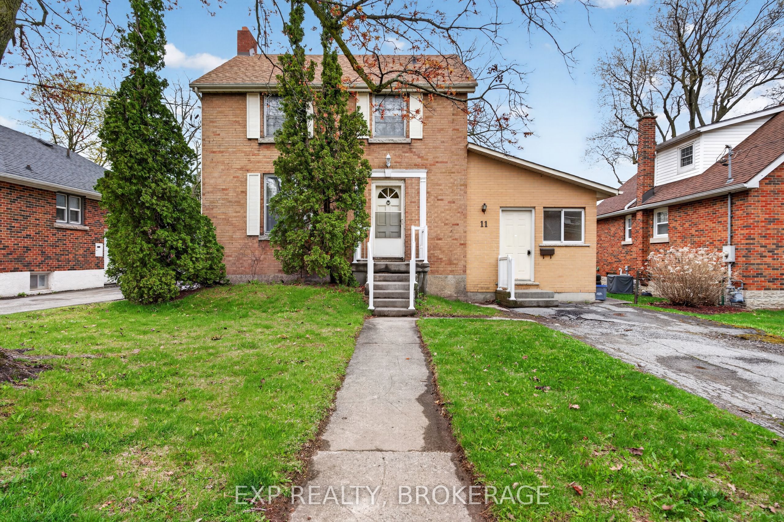 11 Carruthers Avenue Property Photo 2