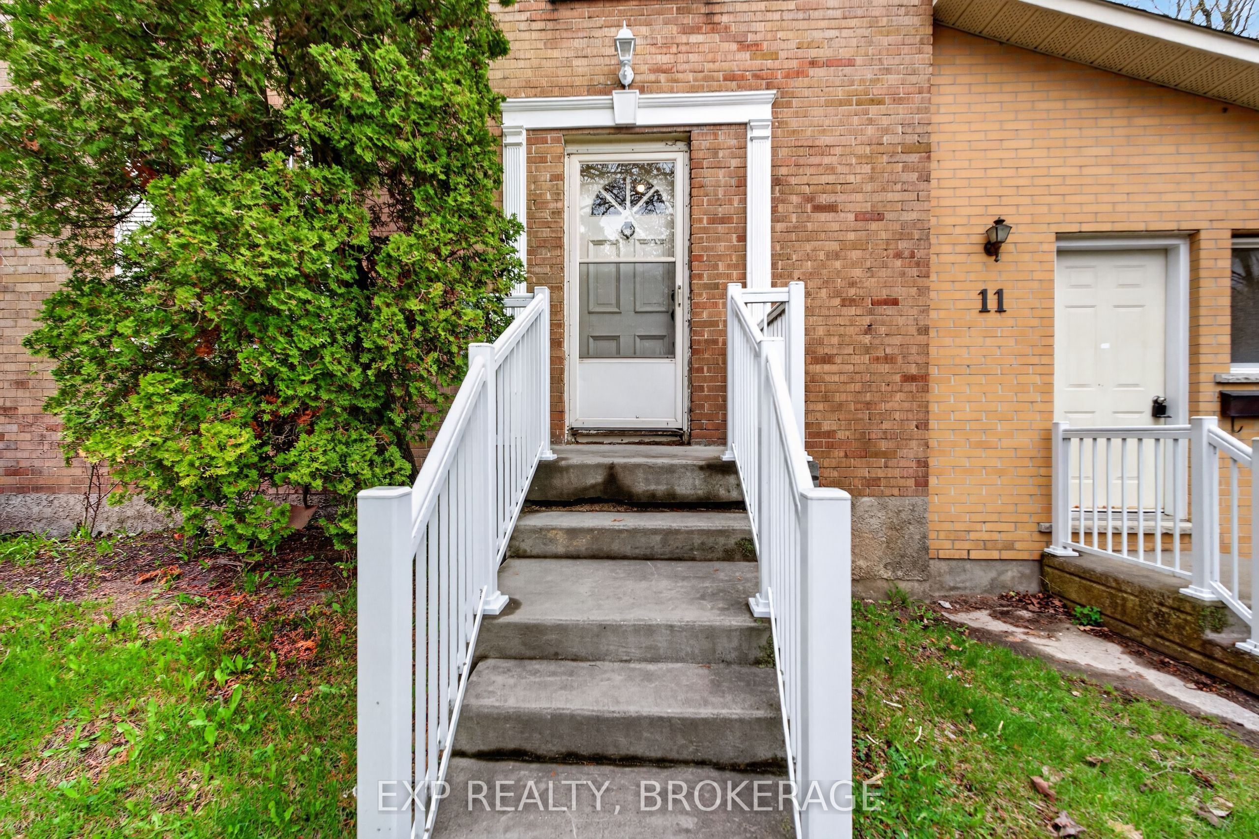 11 Carruthers Avenue Property Photo 4