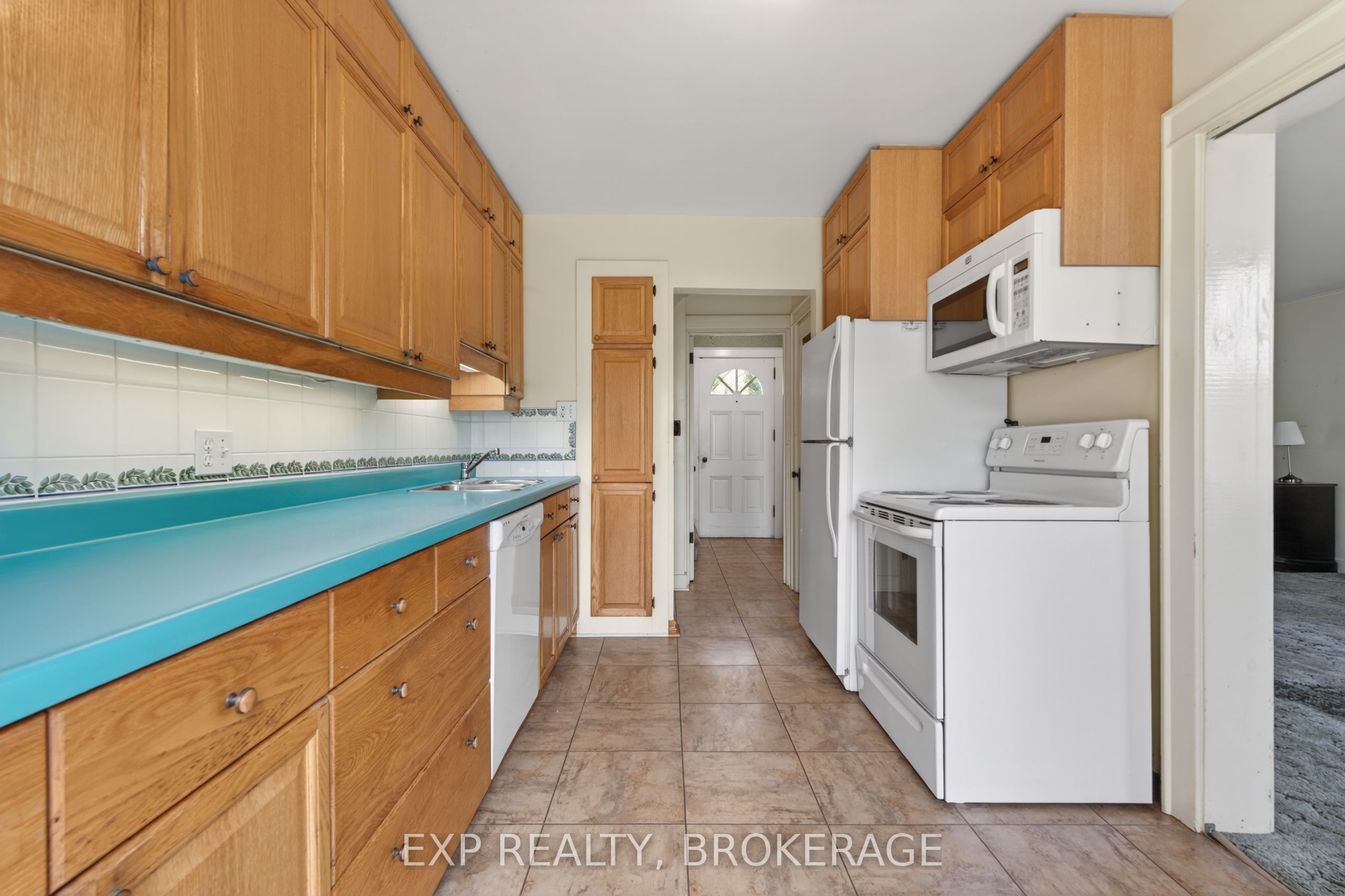 11 Carruthers Avenue Property Photo 10